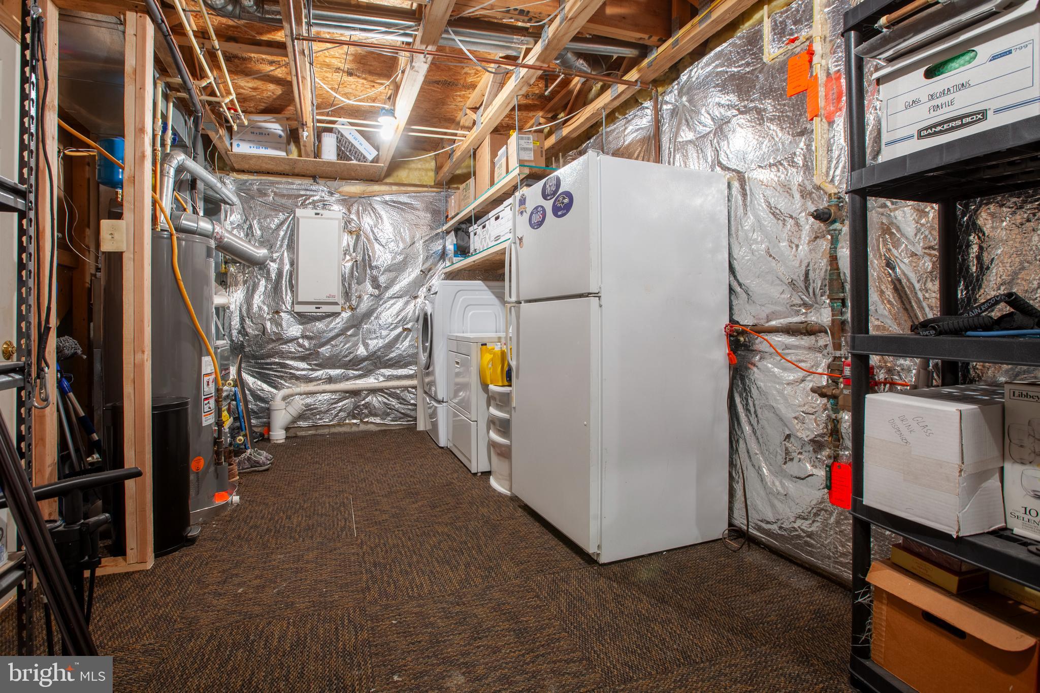 CONSTANT FRIENDSHIP - Residential