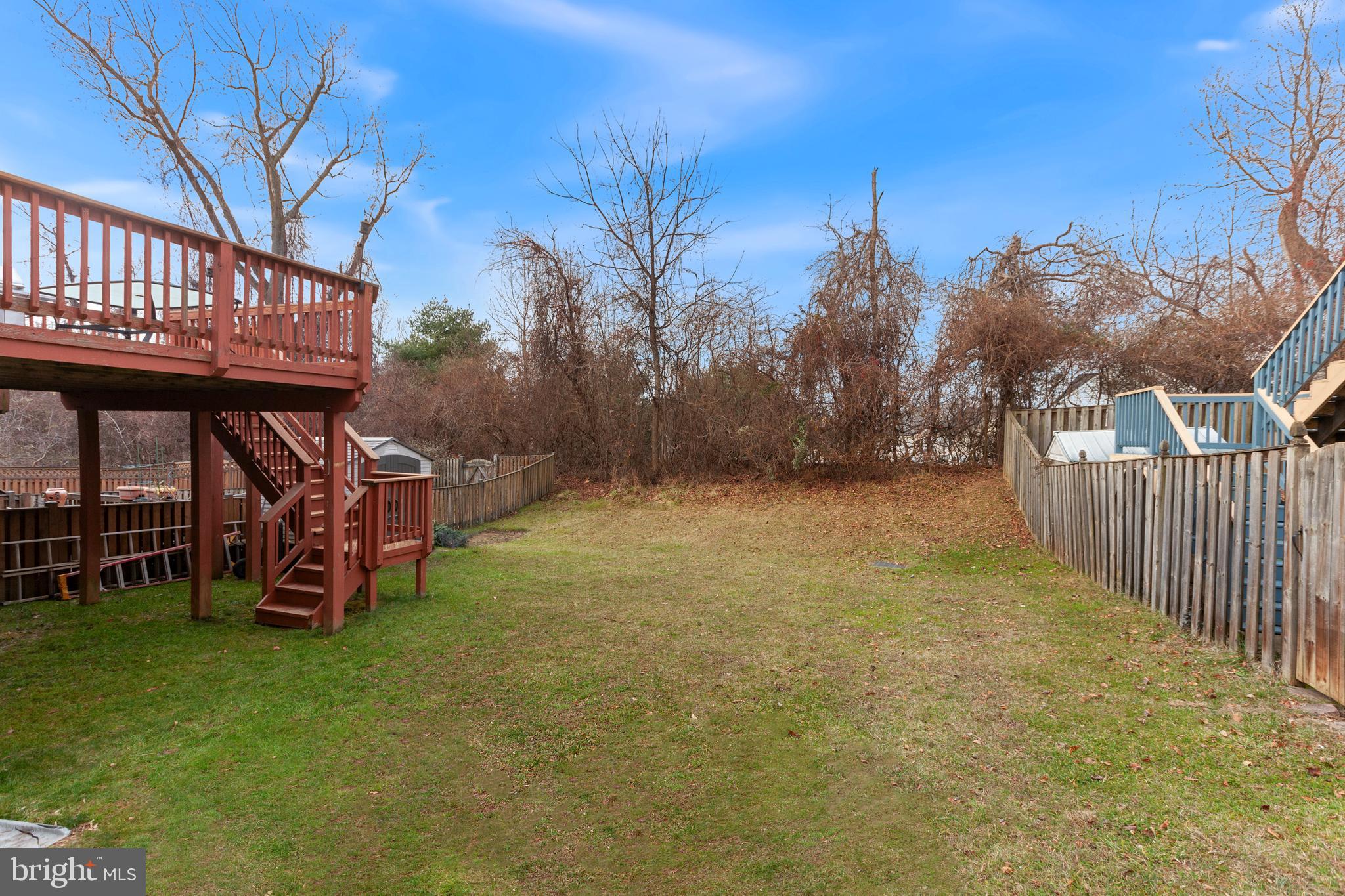 CONSTANT FRIENDSHIP - Residential