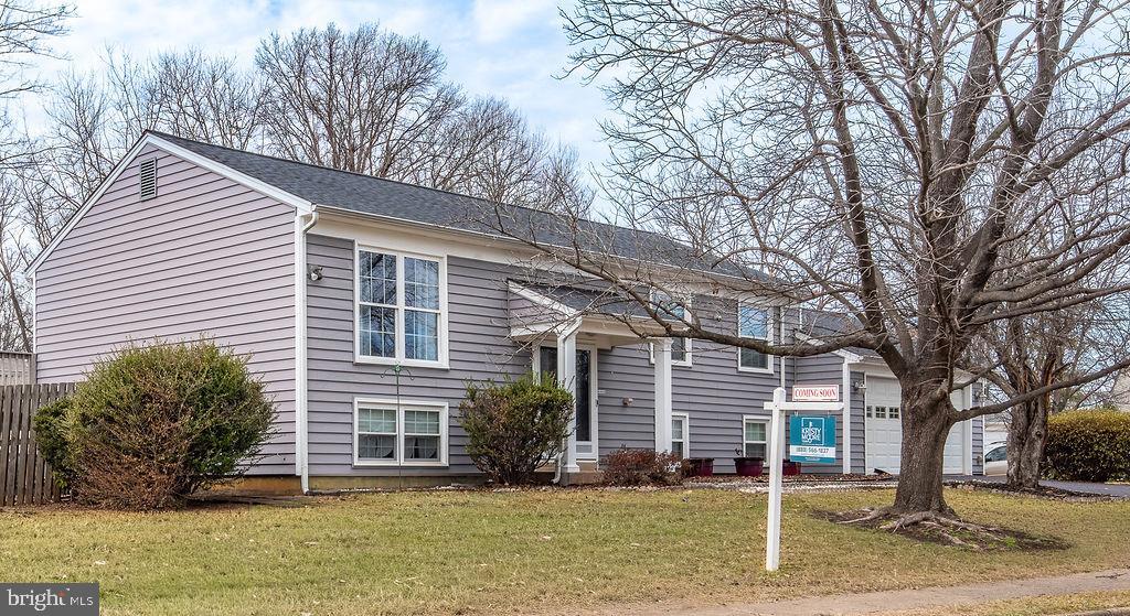 FOUR SEASONS - Residential