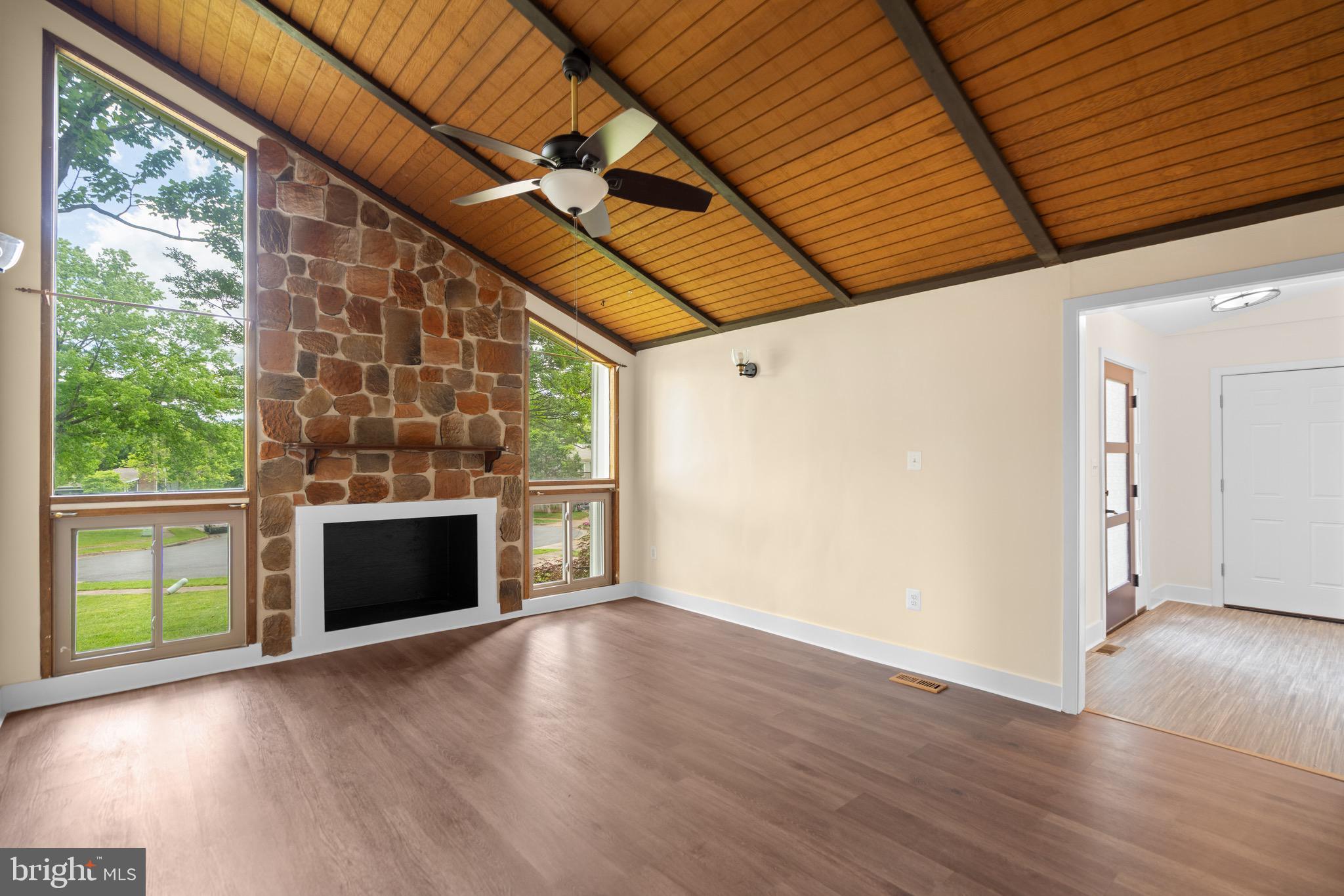 FOXLEE - Residential