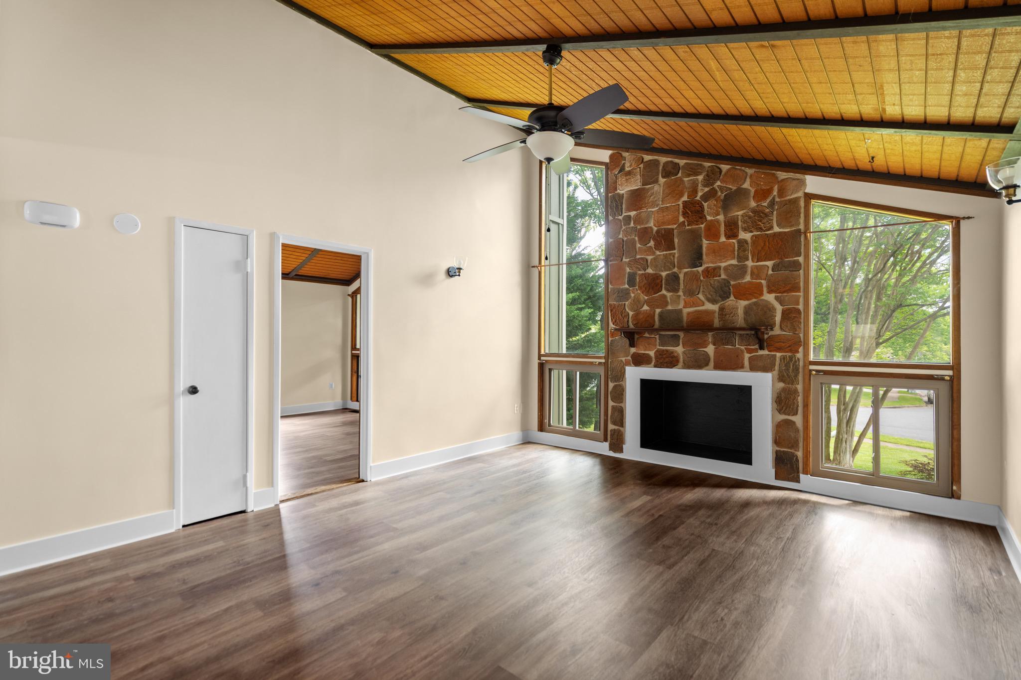 FOXLEE - Residential