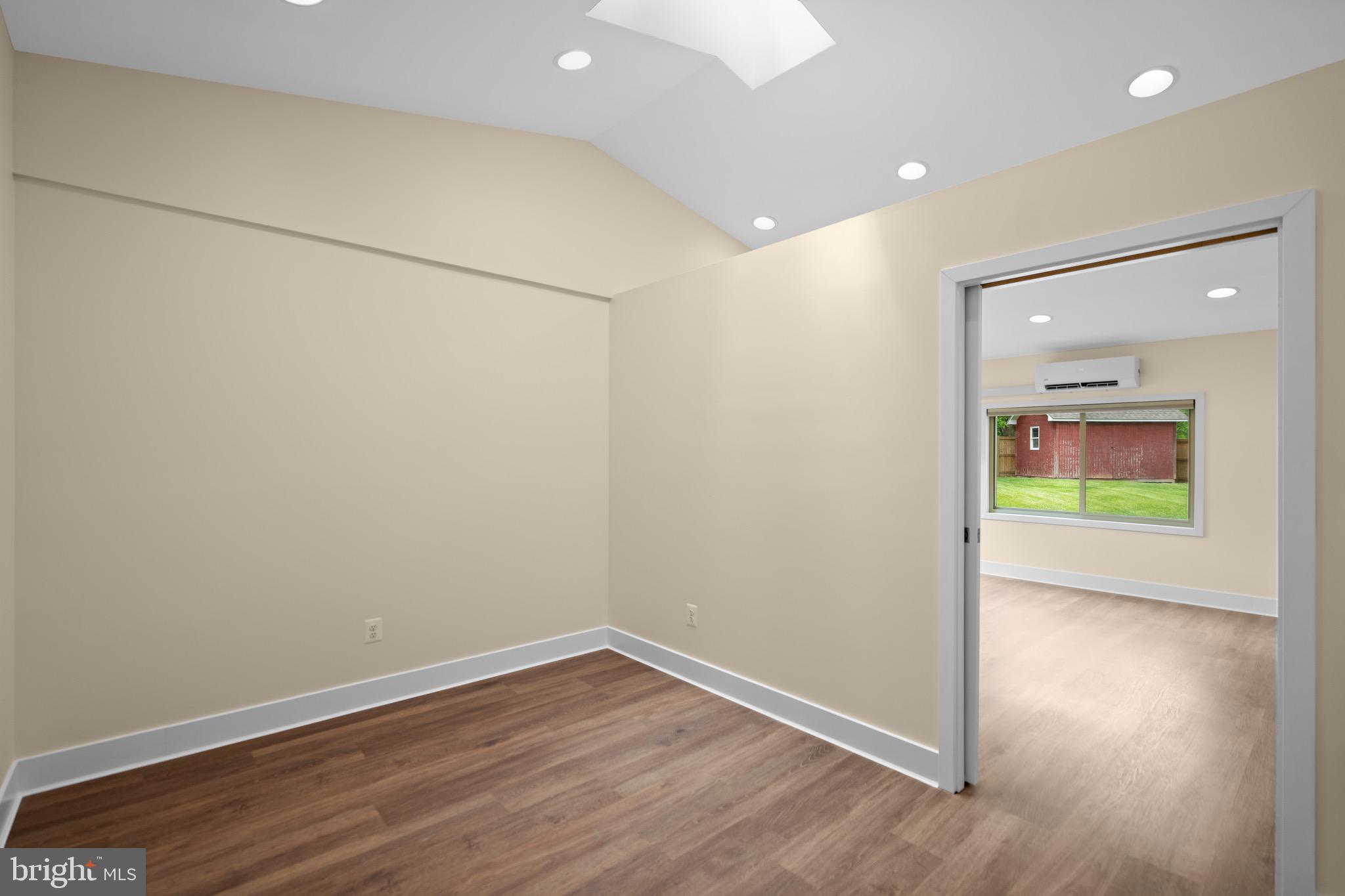 FOXLEE - Residential