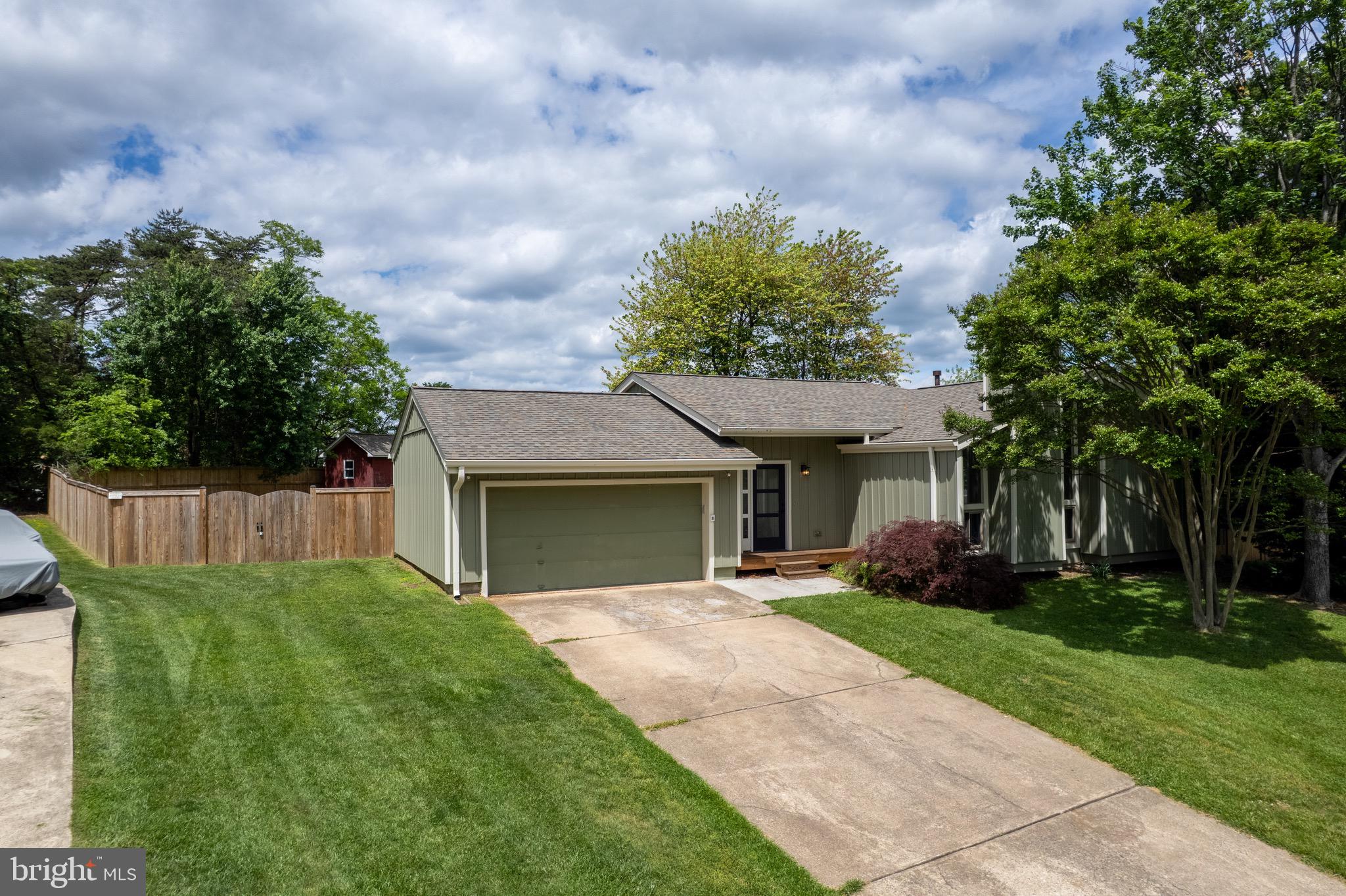202 NUTMEG COURT