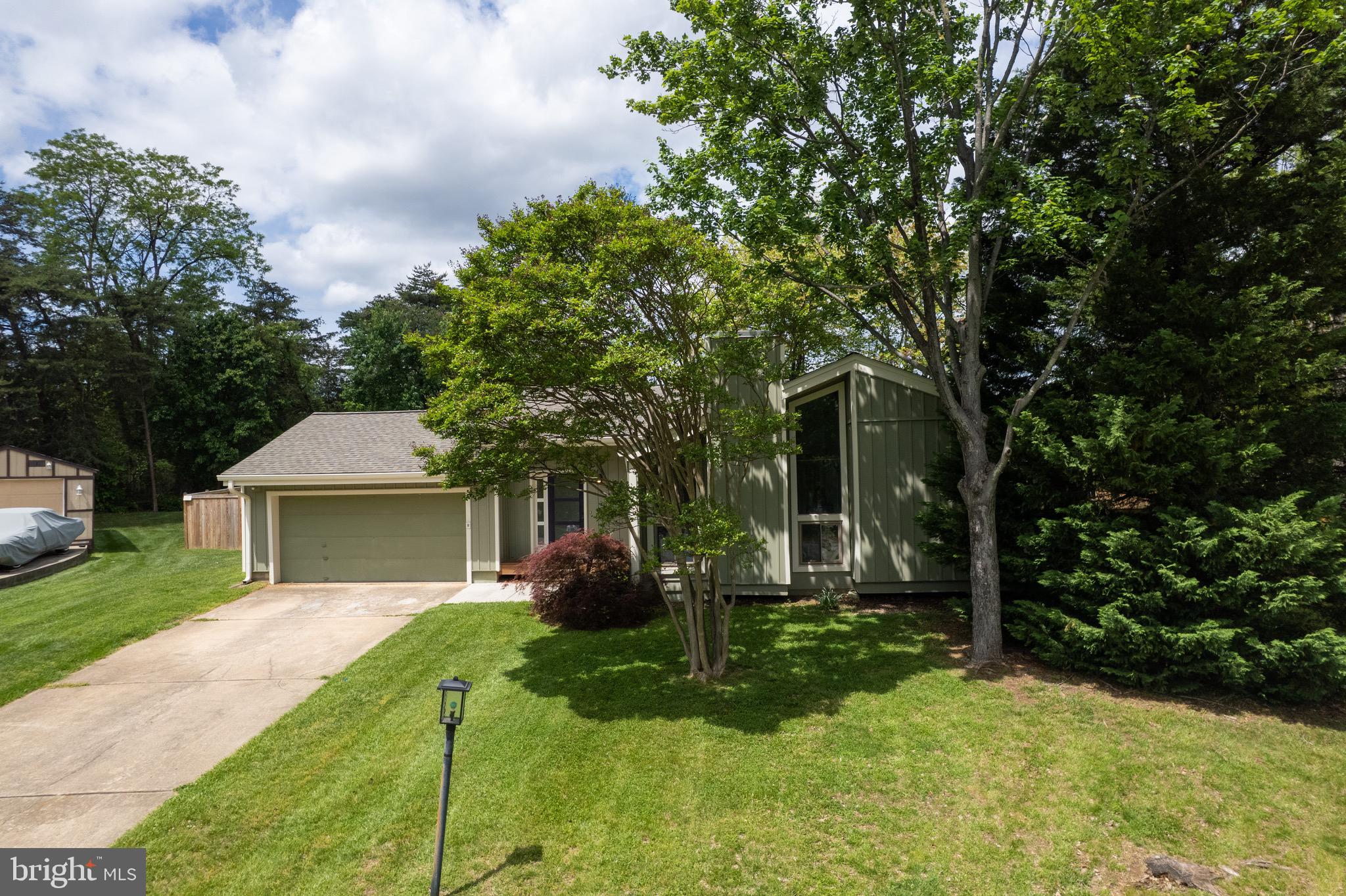 202 NUTMEG COURT