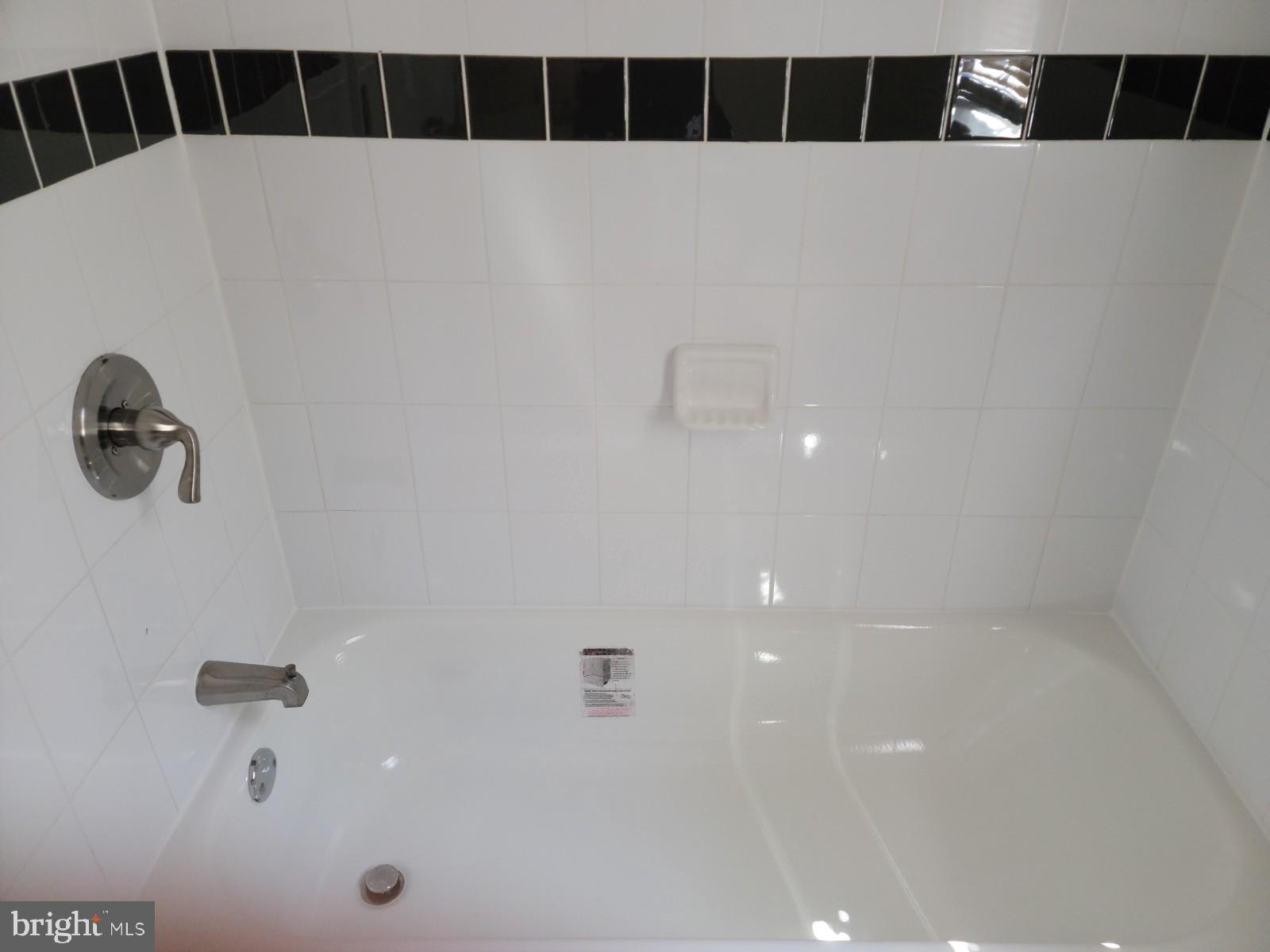 PINE STREET - Residential