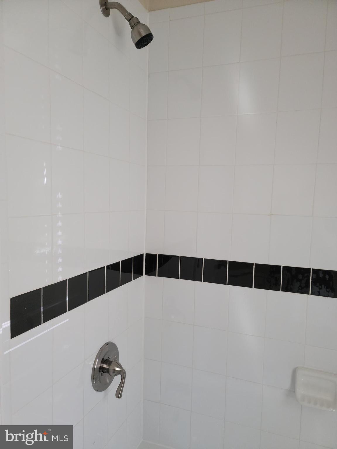 PINE STREET - Residential