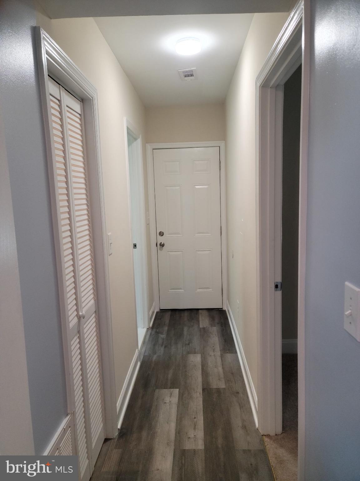 PINE STREET - Residential