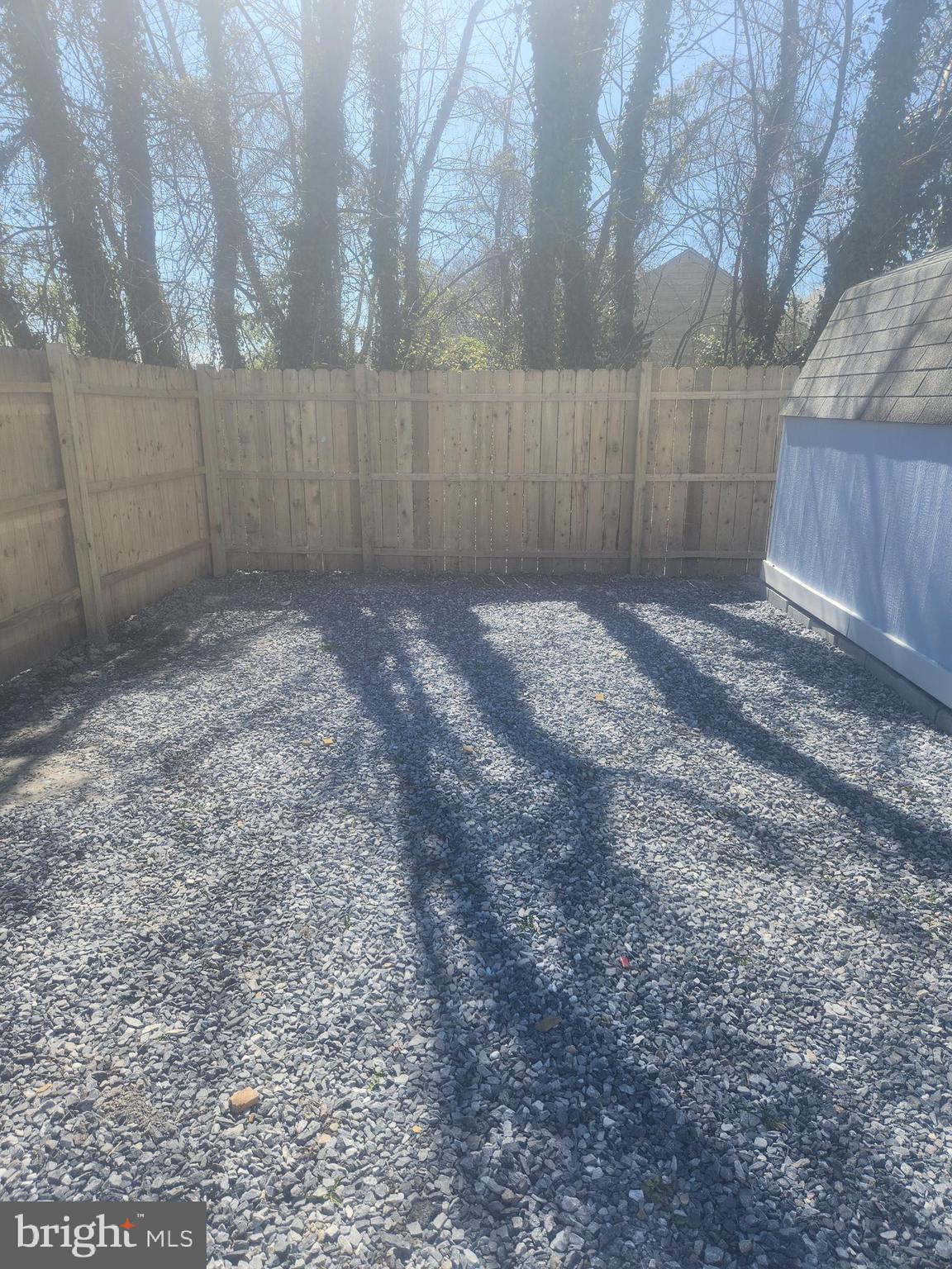 PINE STREET - Residential