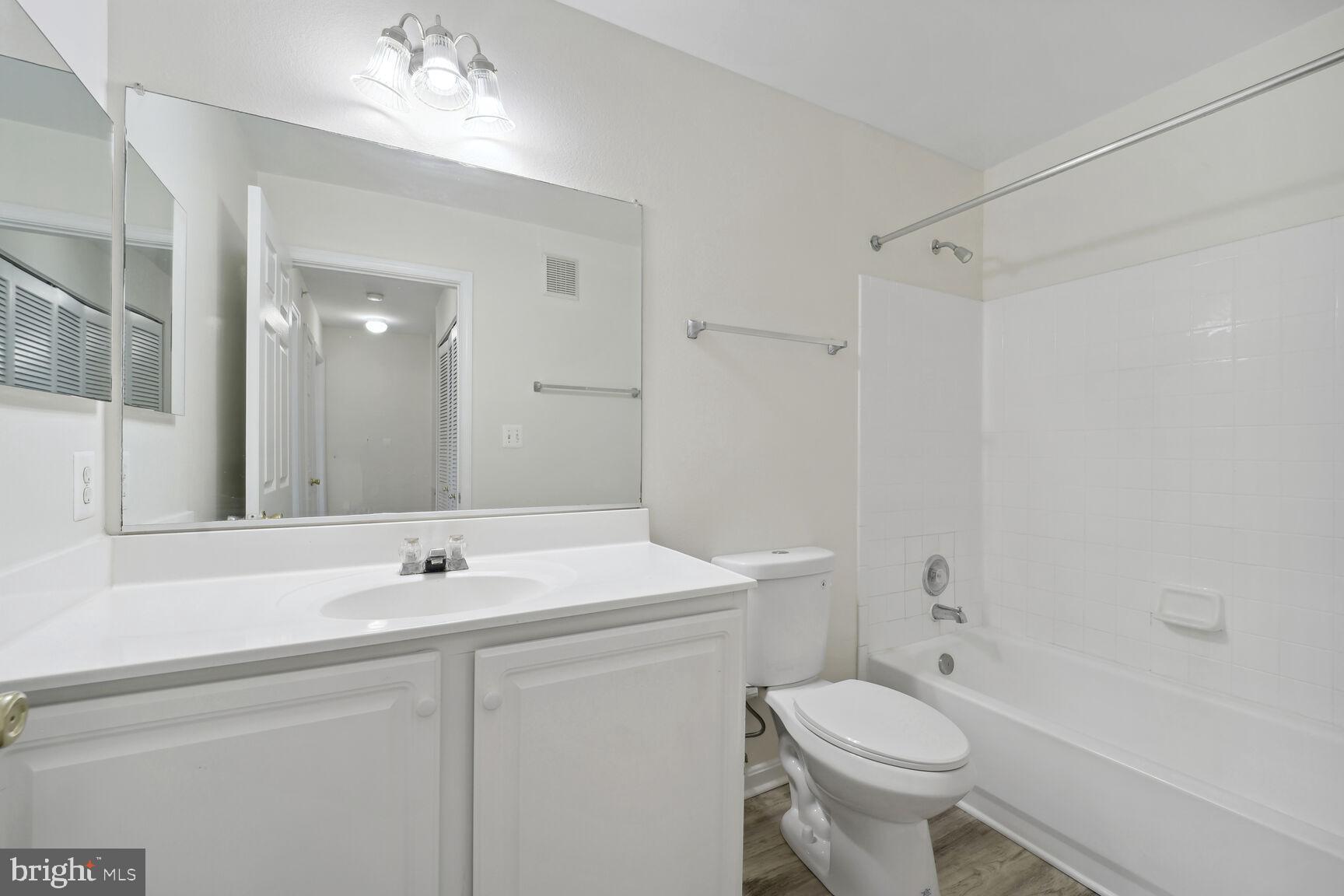 FOX MILL STATION - Residential