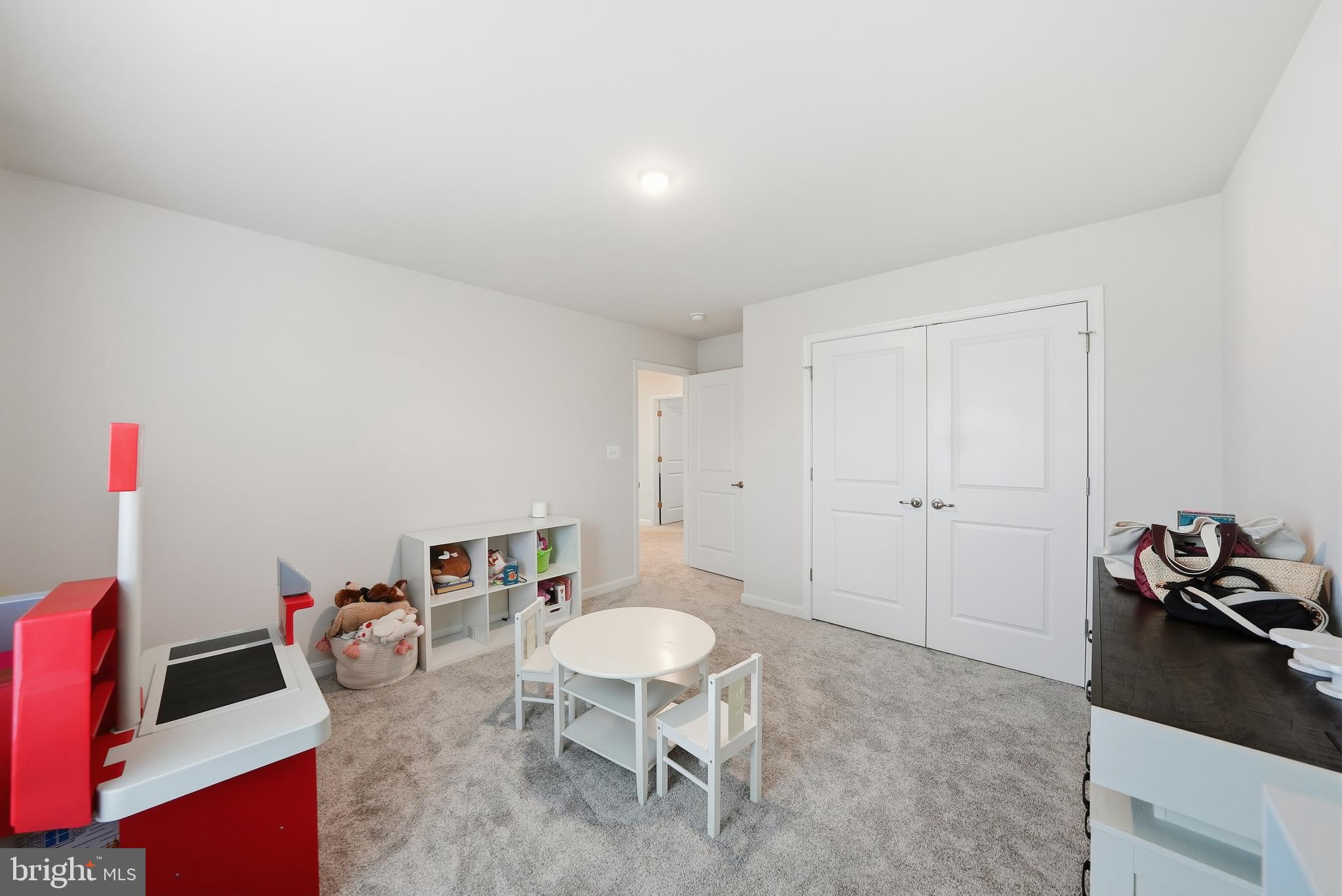 SUNNYBROOK ESTATES - Residential