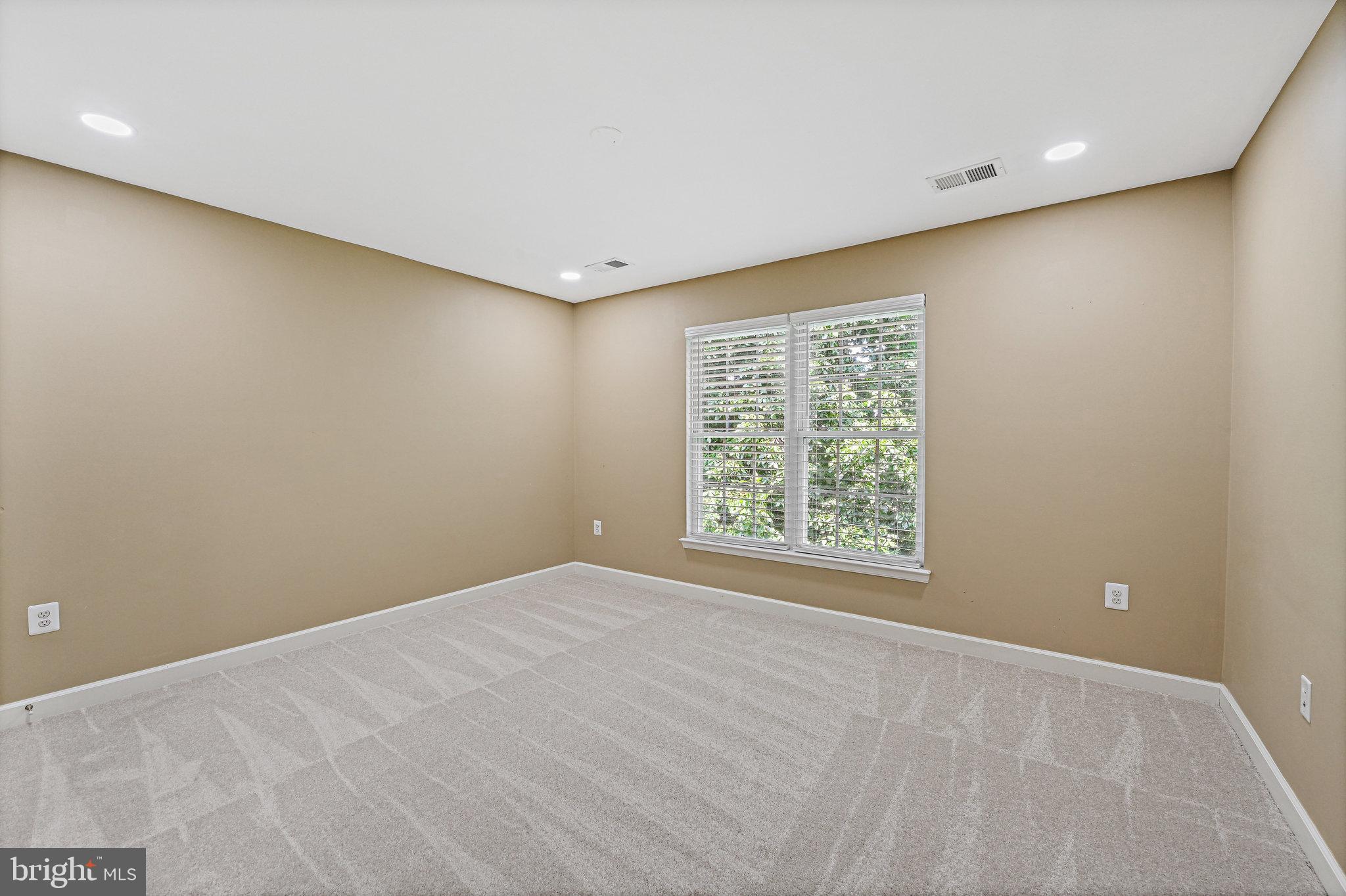 FAIRCREST NORTH - Residential