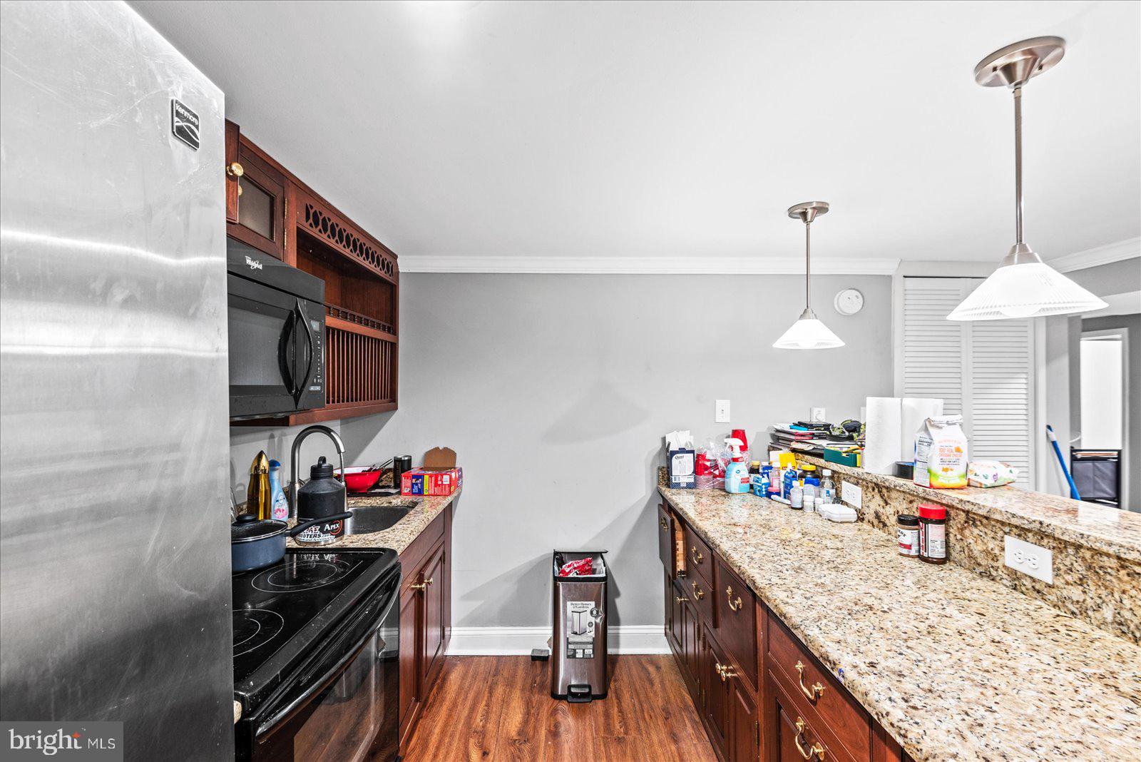 PLEASANT VILLAGE - Residential