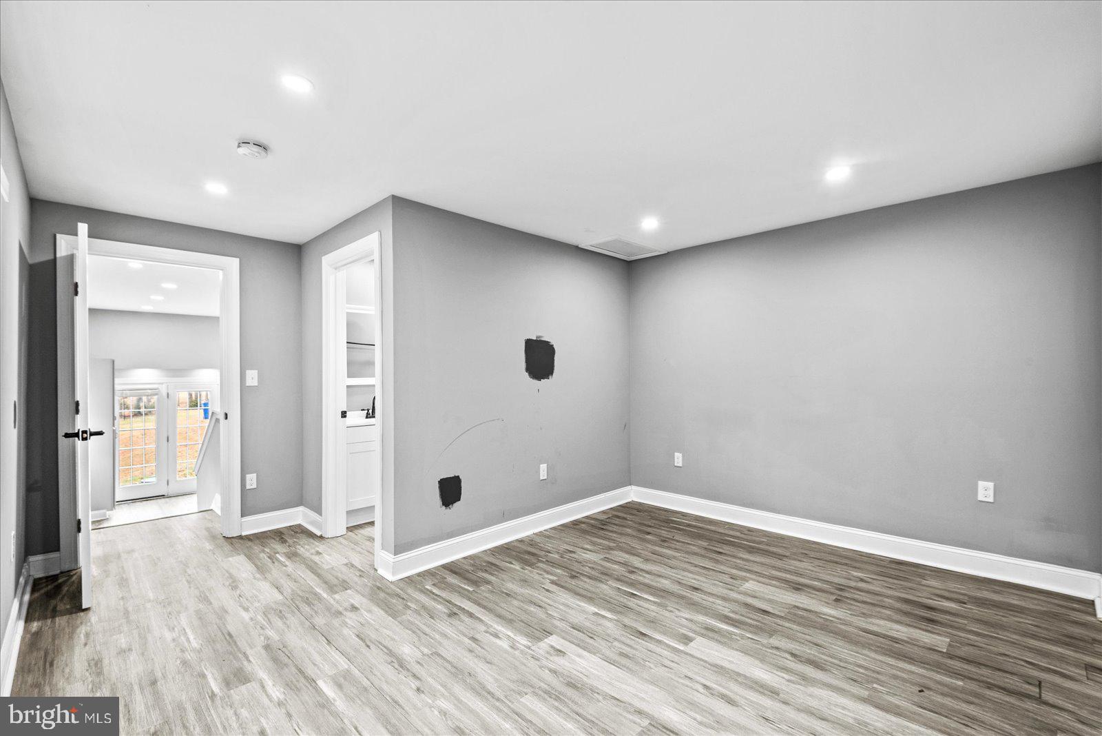 PLEASANT VILLAGE - Residential