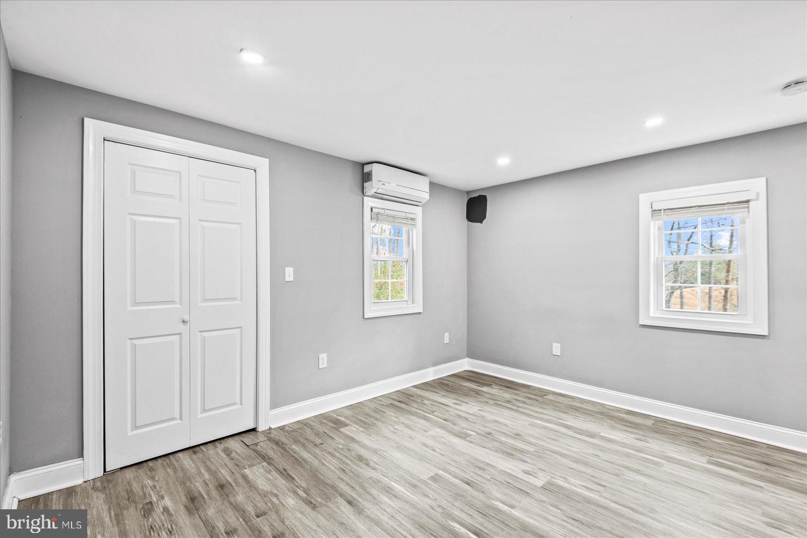 PLEASANT VILLAGE - Residential