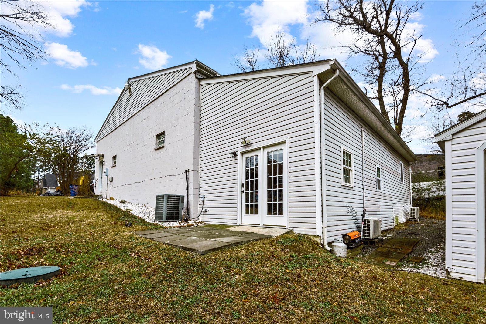 PLEASANT VILLAGE - Residential