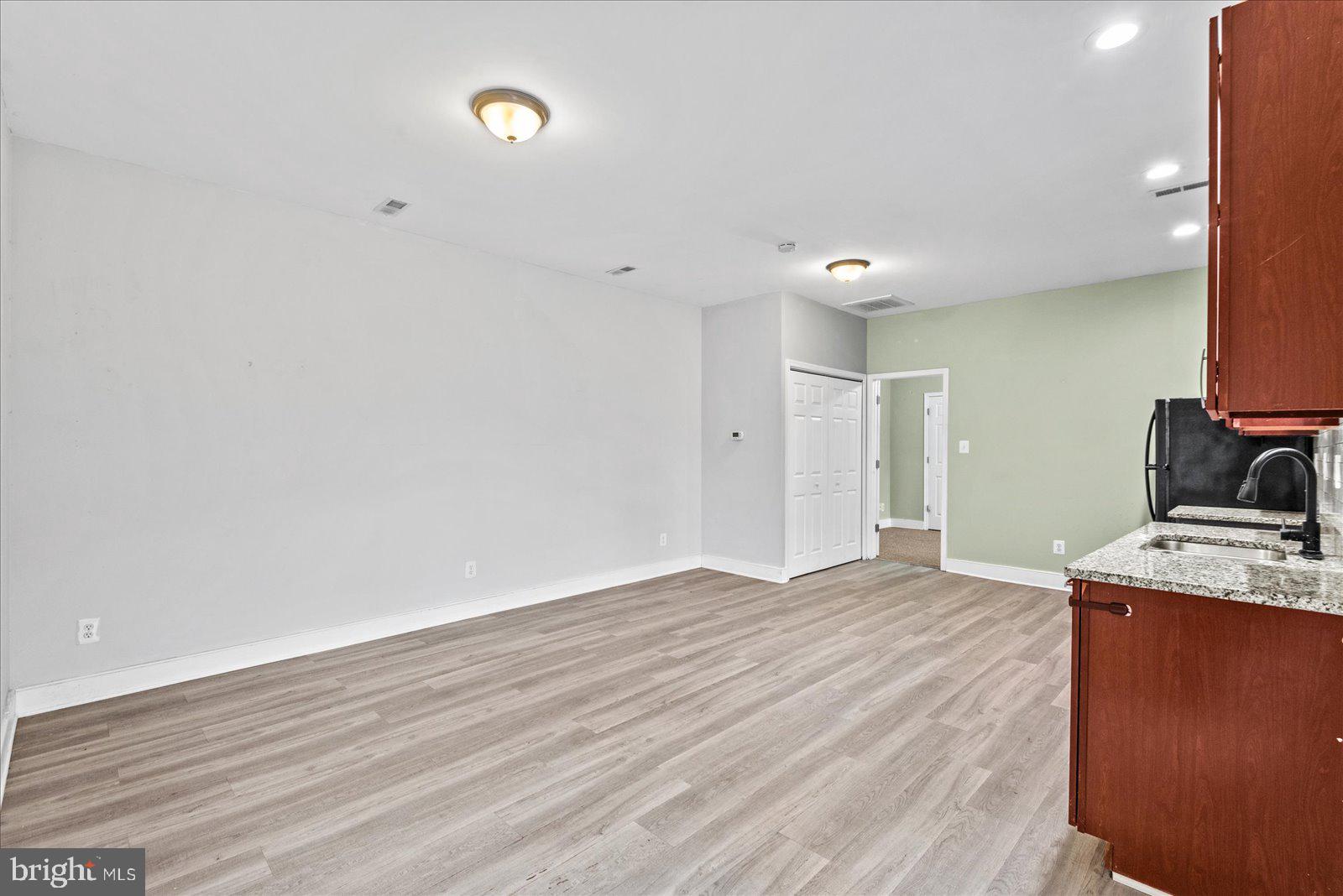 PLEASANT VILLAGE - Residential