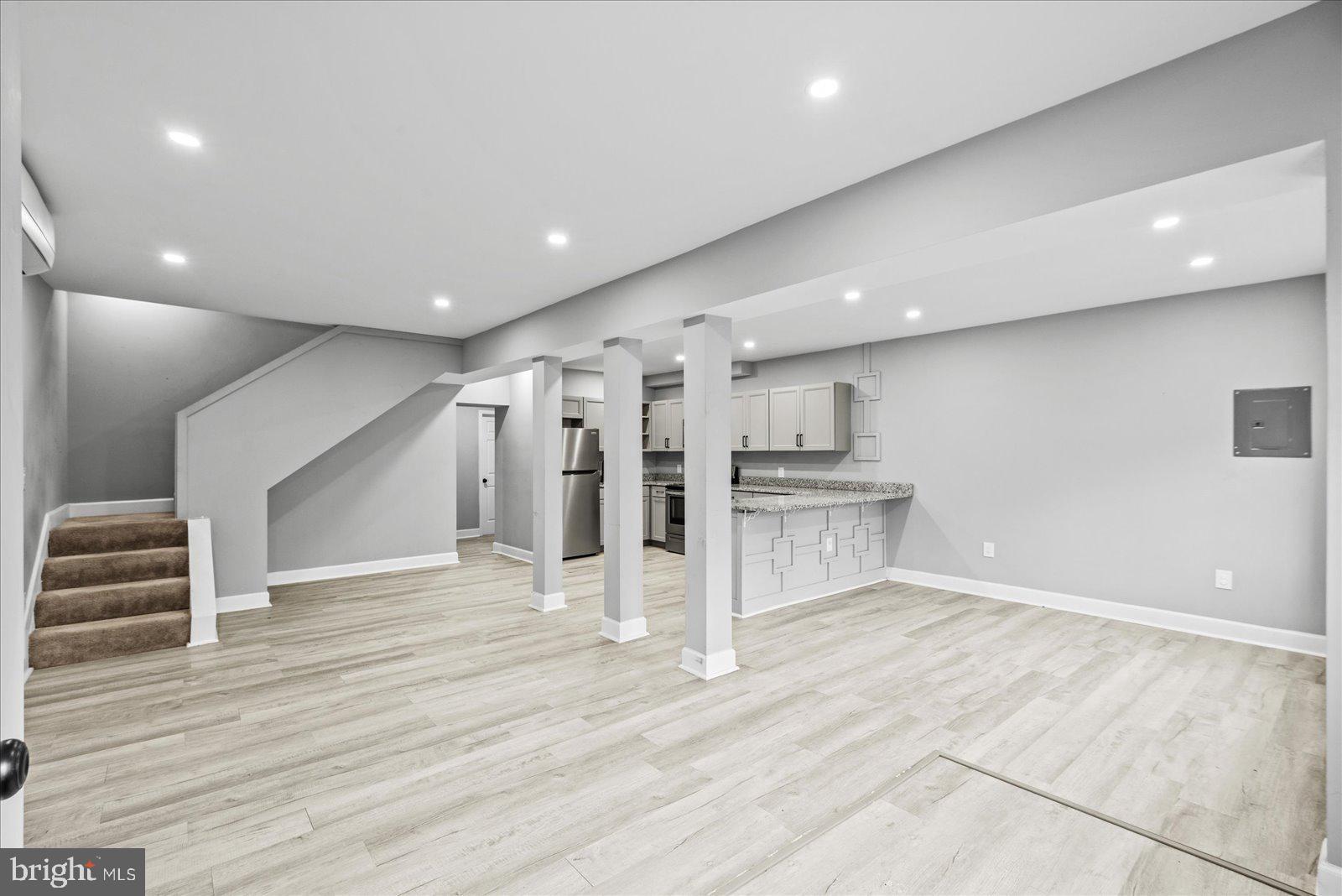 PLEASANT VILLAGE - Residential