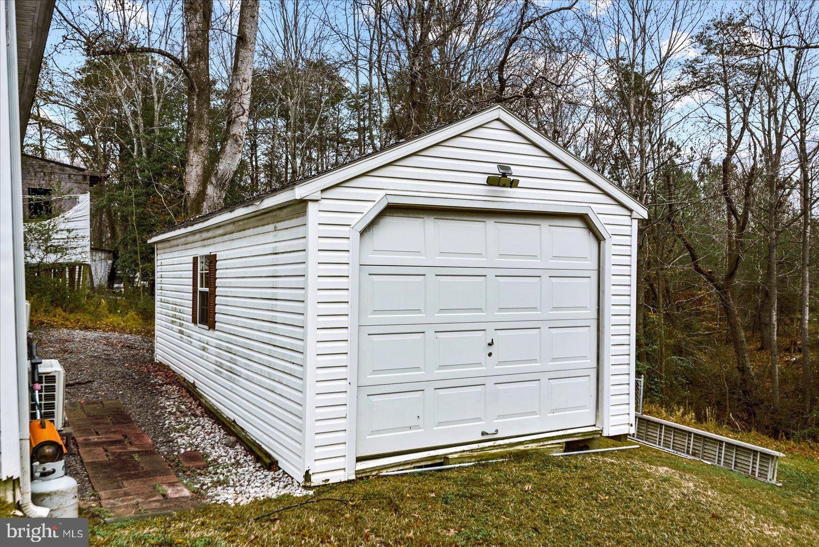 PLEASANT VILLAGE - Residential