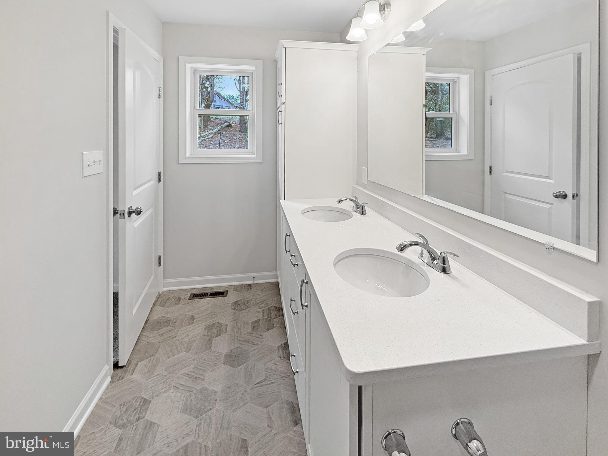 SOUTH GUILFORD HILLS - Residential