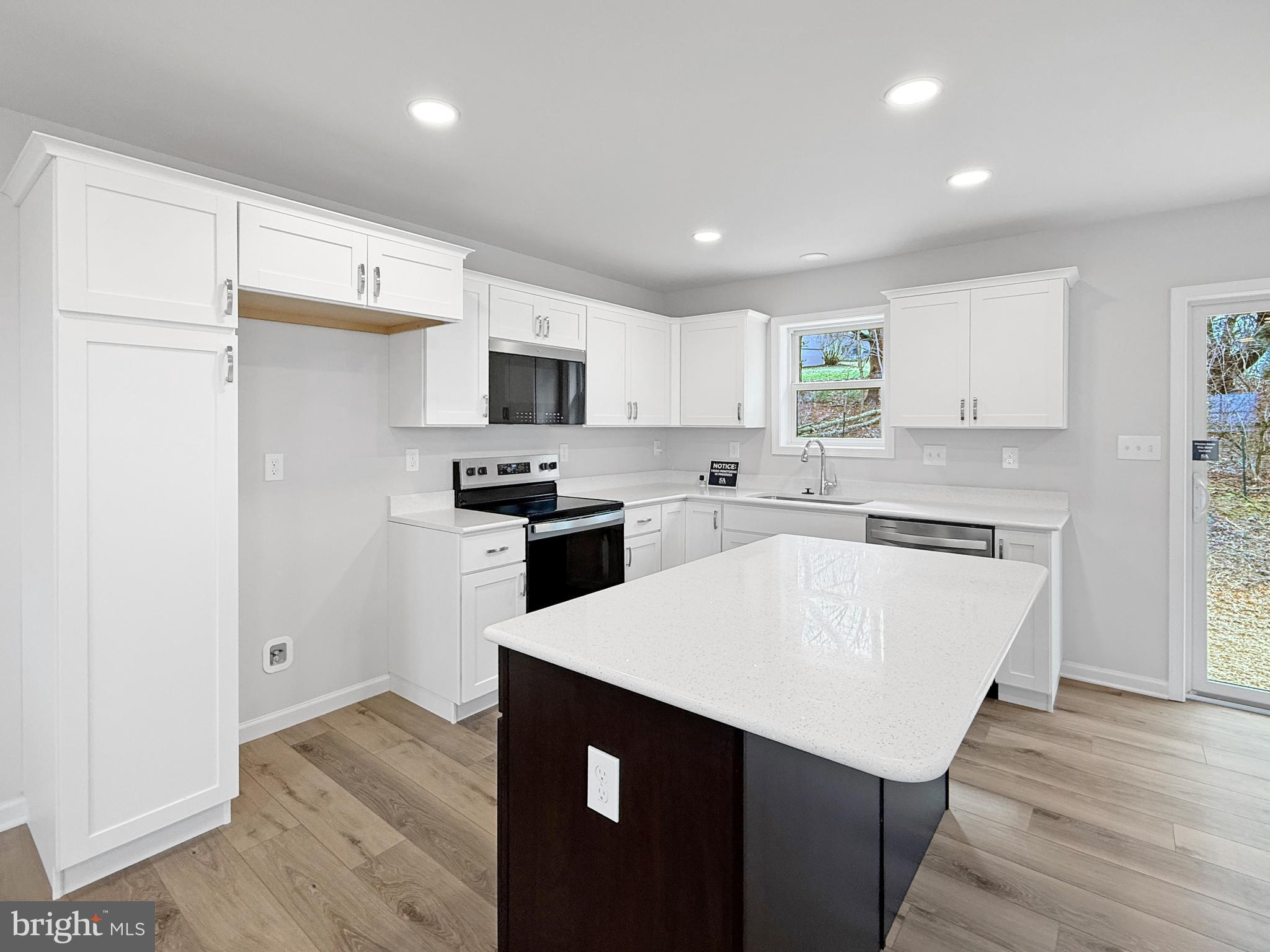 SOUTH GUILFORD HILLS - Residential