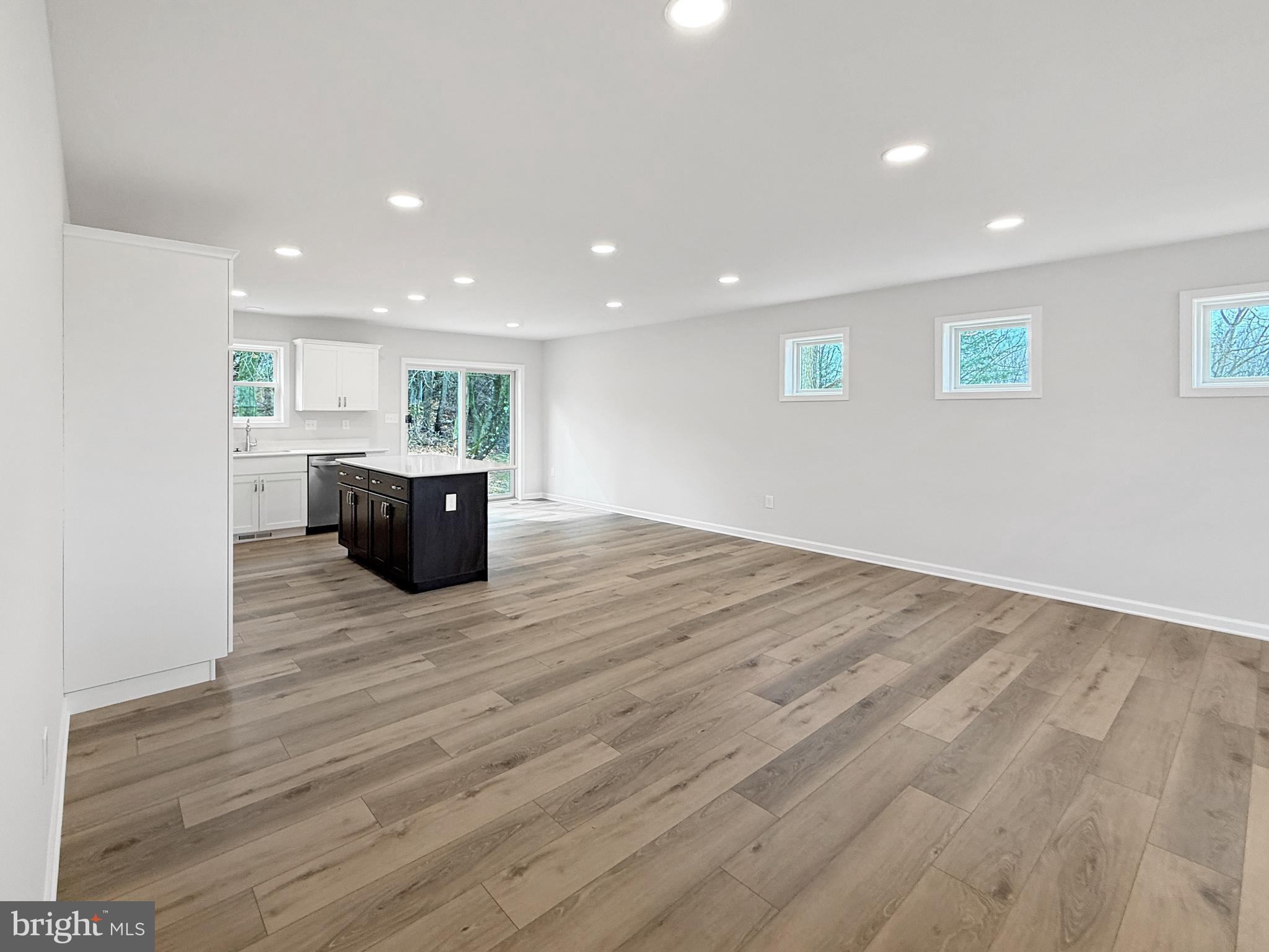 SOUTH GUILFORD HILLS - Residential