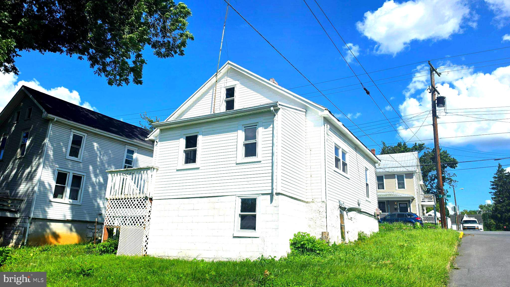 800 N HIGH STREET