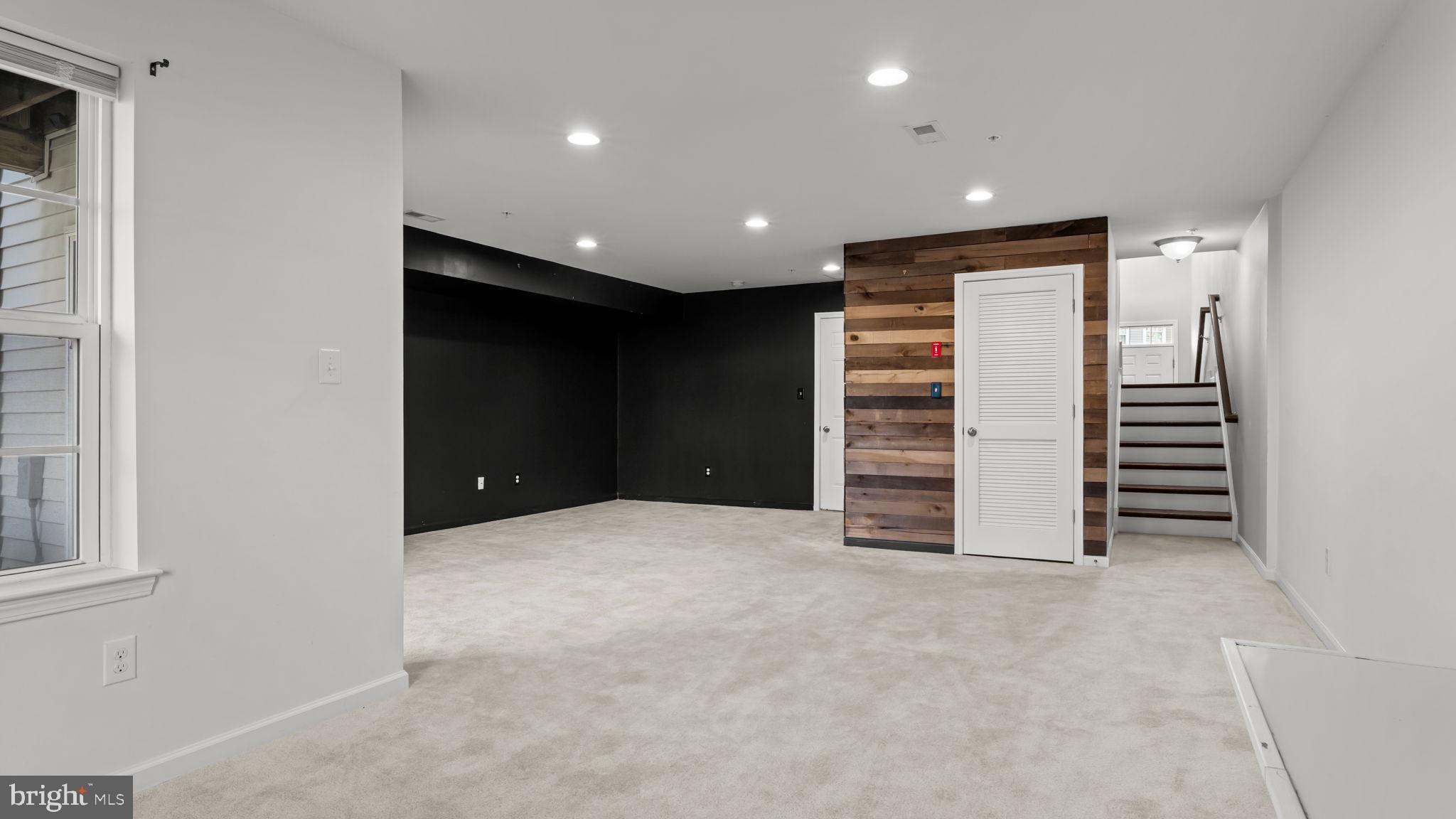 HIGH GROVE - Residential Lease