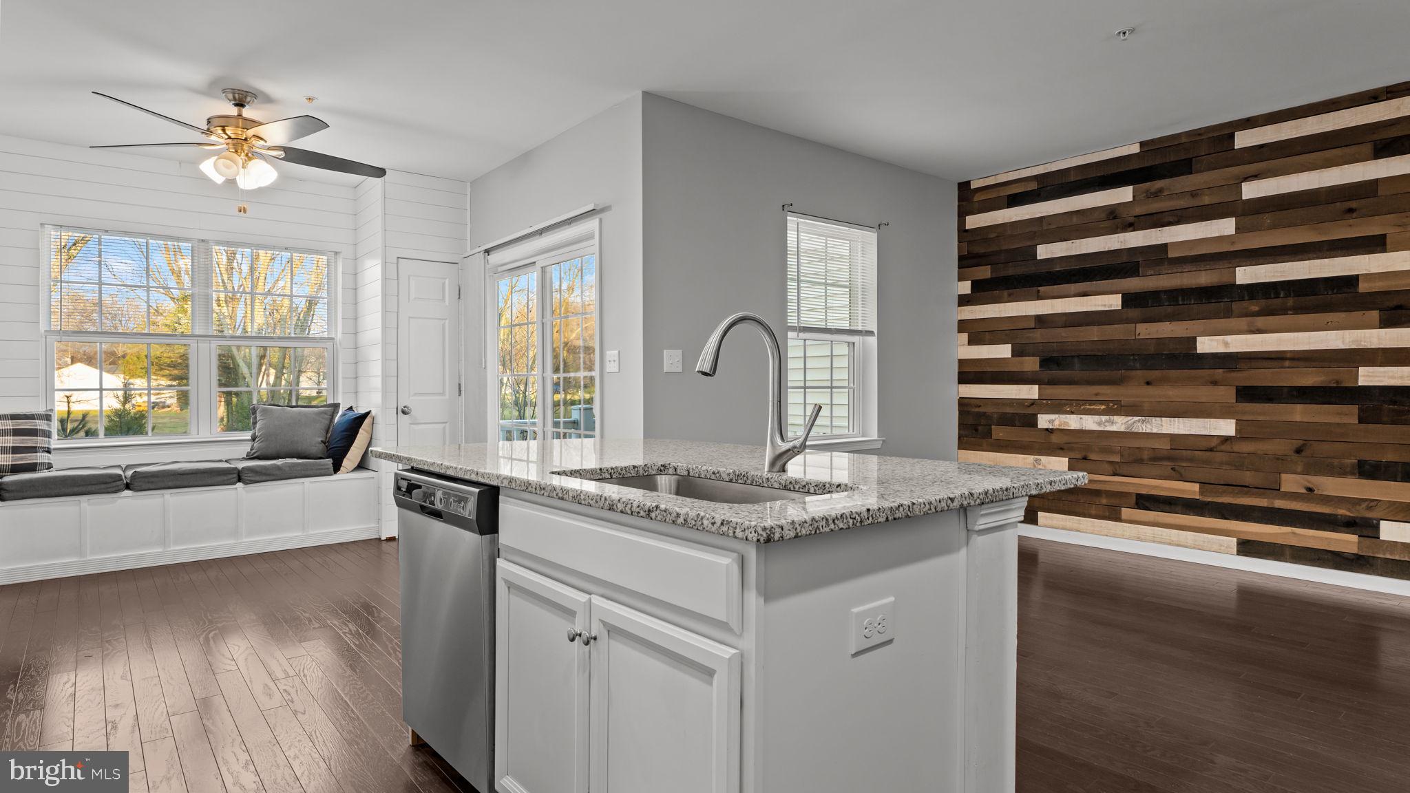 HIGH GROVE - Residential Lease