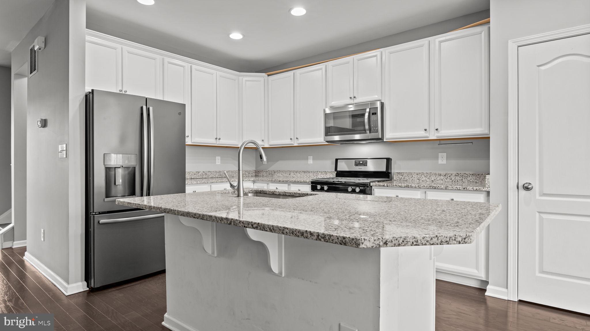 HIGH GROVE - Residential Lease