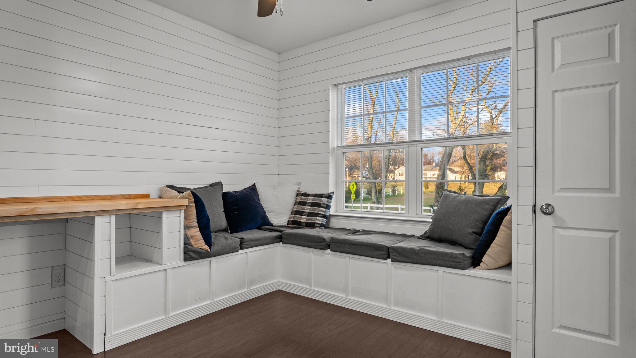 HIGH GROVE - Residential Lease