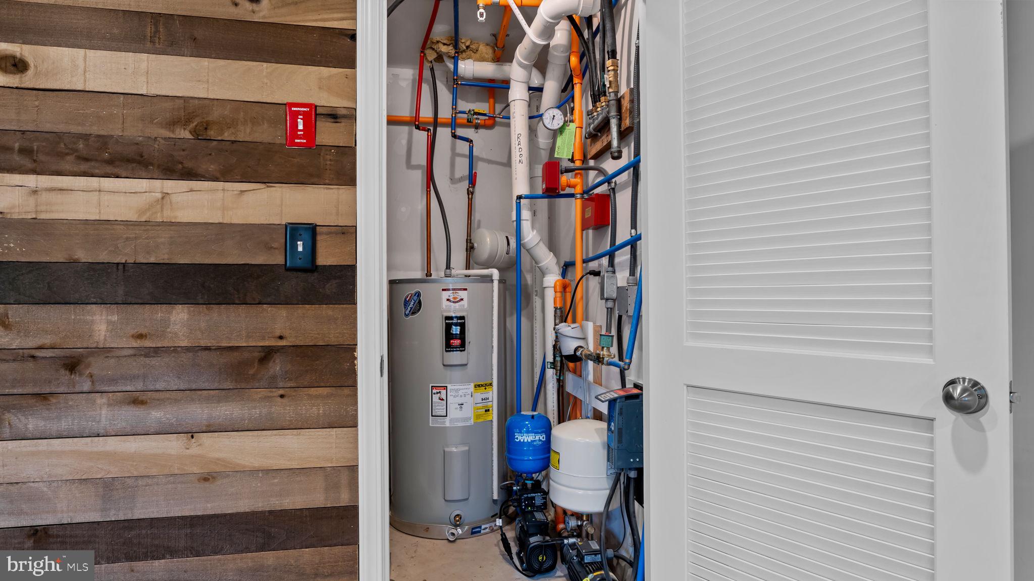 HIGH GROVE - Residential Lease