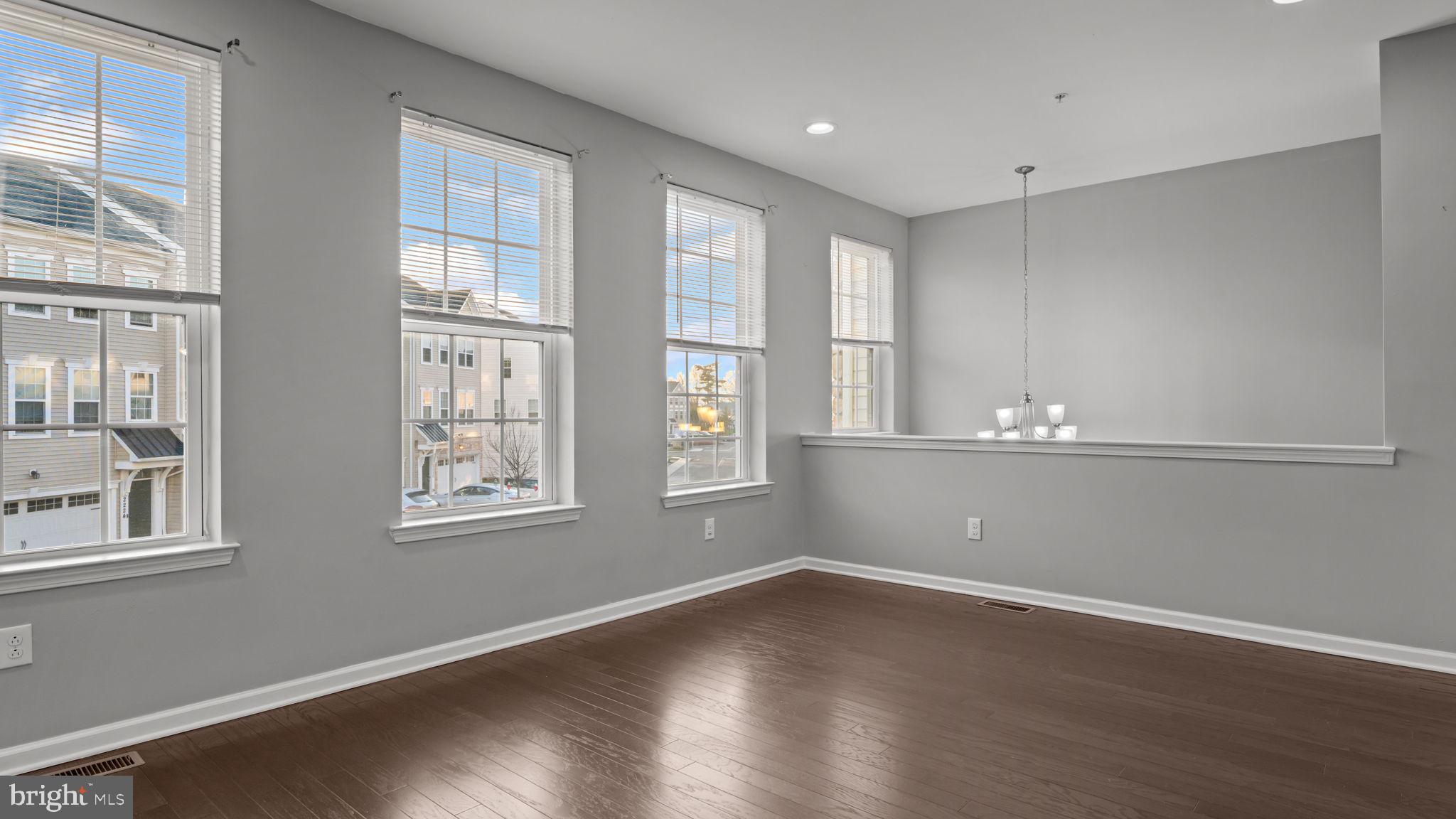 HIGH GROVE - Residential Lease