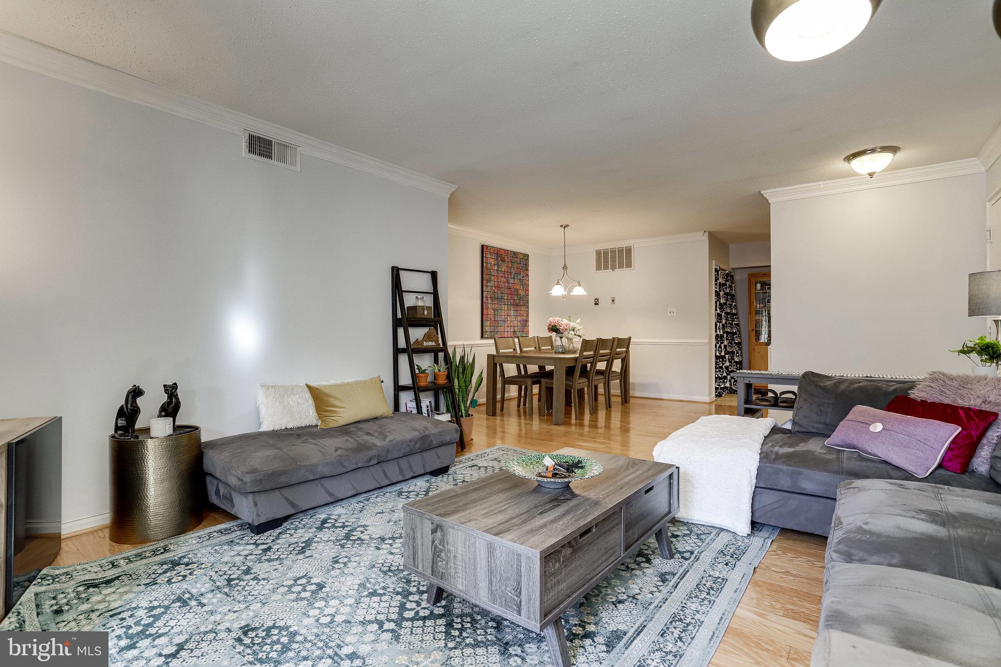 CHATEAUX - Residential