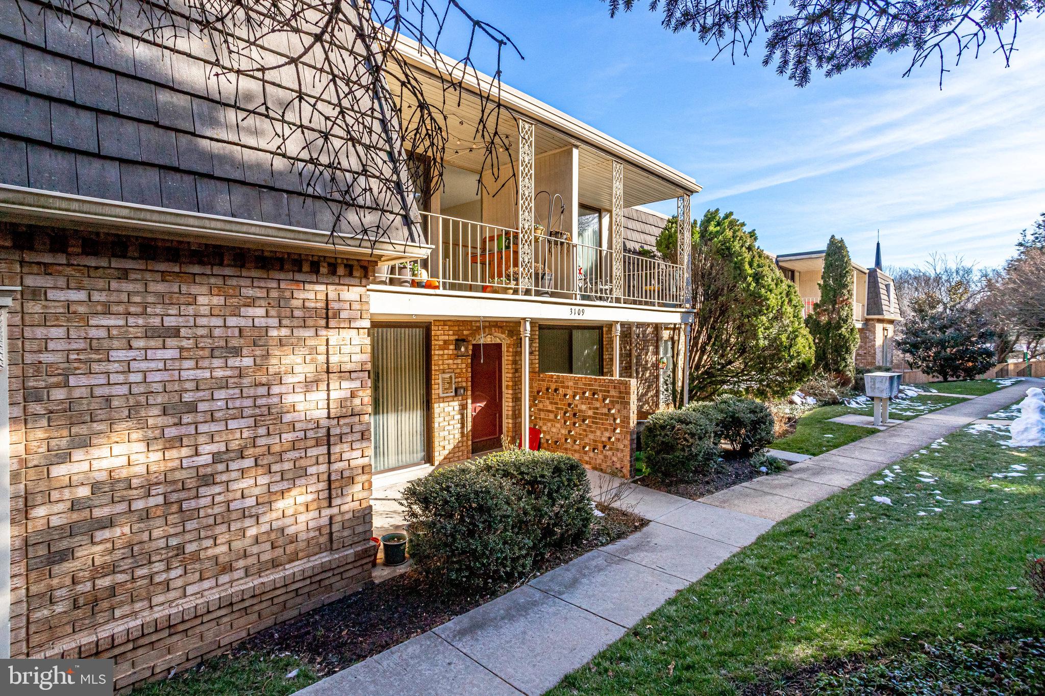 CHATEAUX - Residential