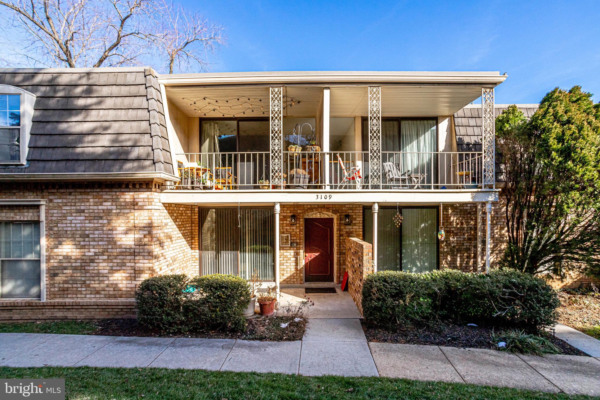 CHATEAUX - Residential