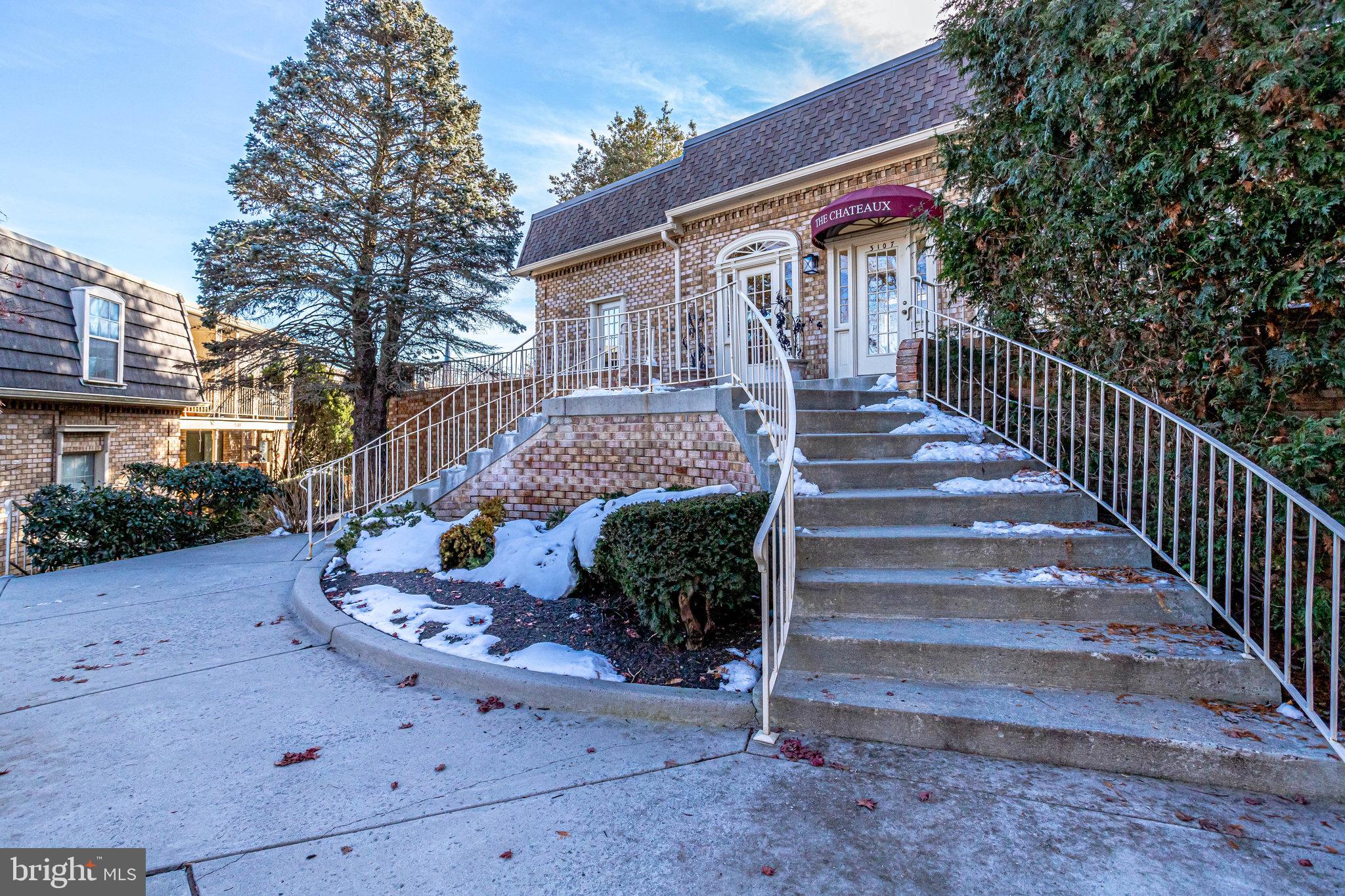 CHATEAUX - Residential