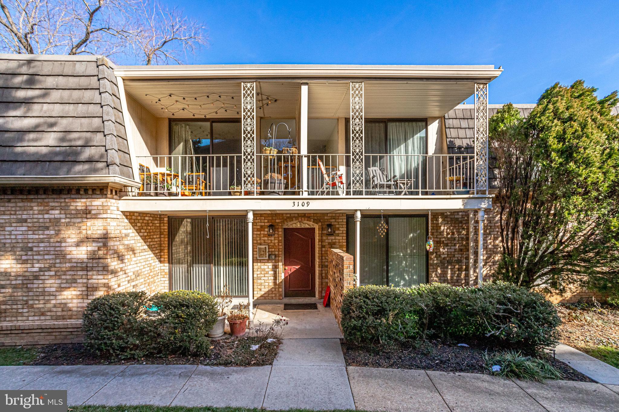 CHATEAUX - Residential