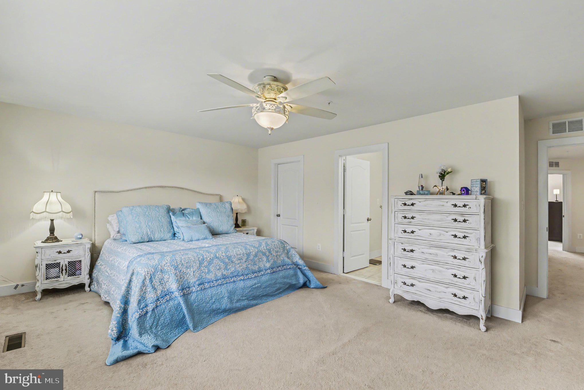 APPLE TREE ORCHARD - Residential