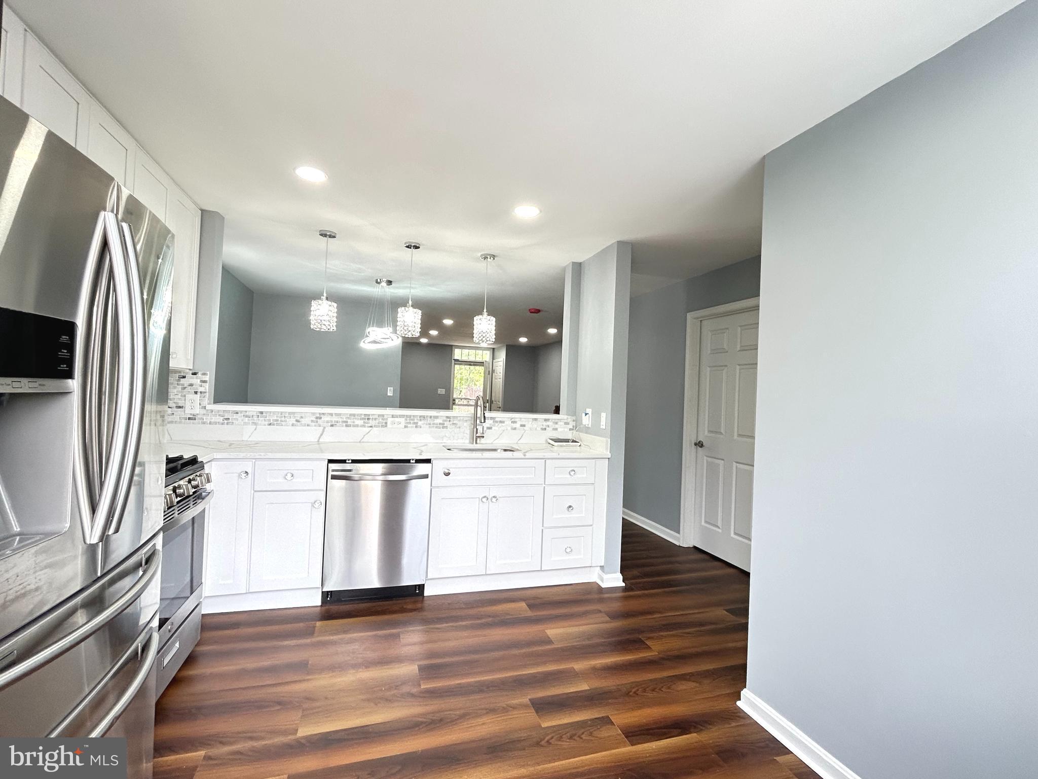 HERITAGE CROSSING - Residential