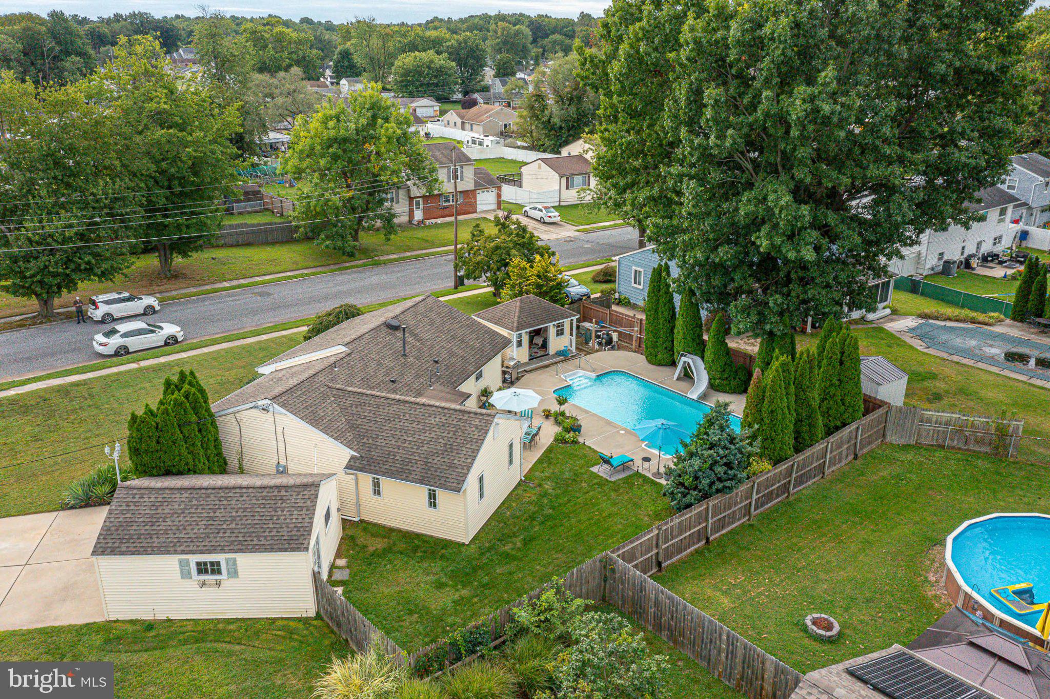 514 BUCKINGHAM DRIVE