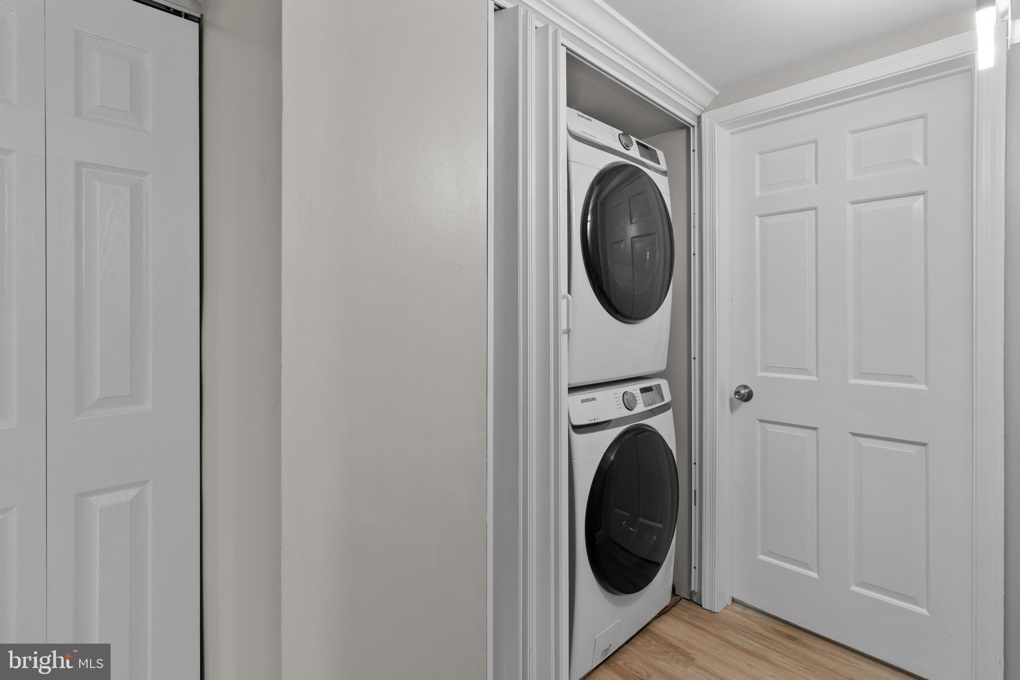 COLONIES AT MCLEAN - Residential