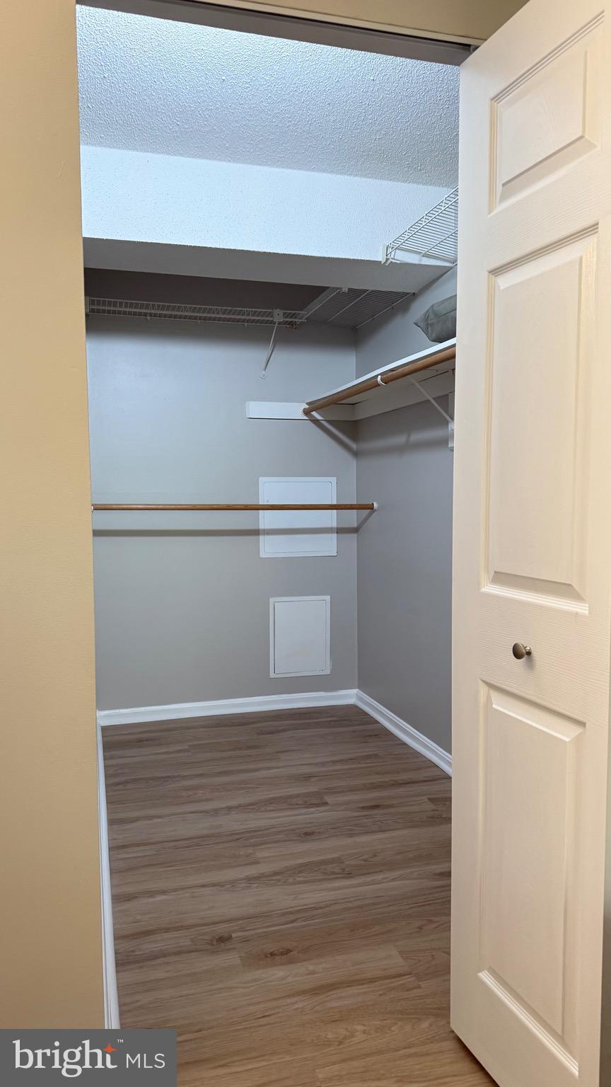 COLONIES AT MCLEAN - Residential