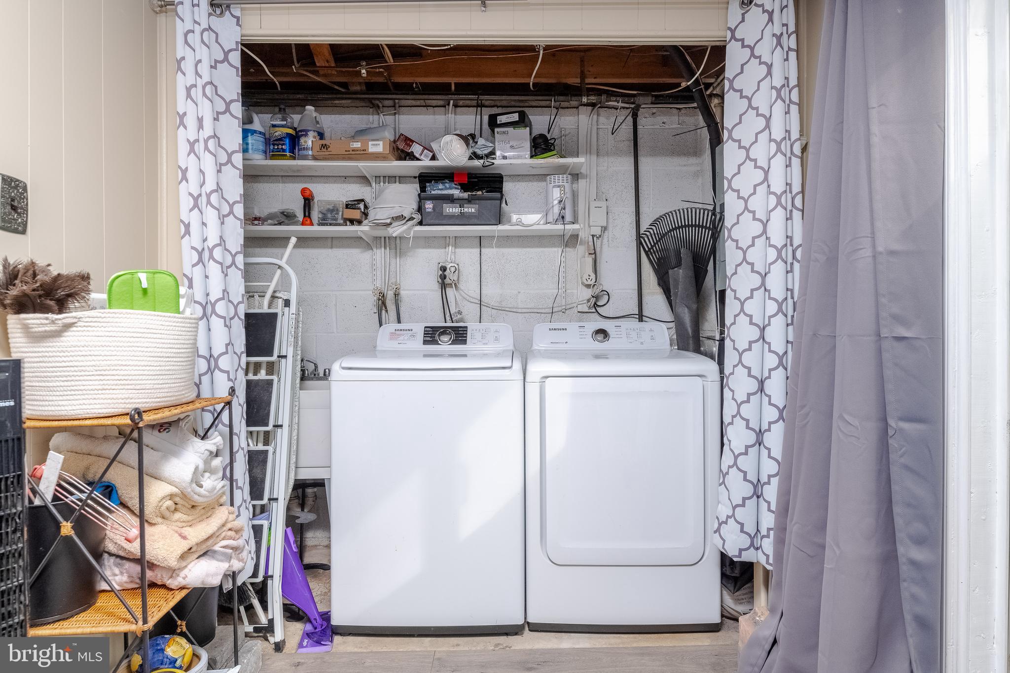 BELMONT - Residential