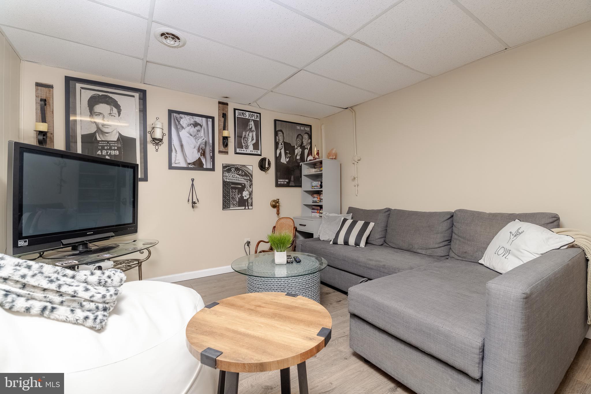 BELMONT - Residential