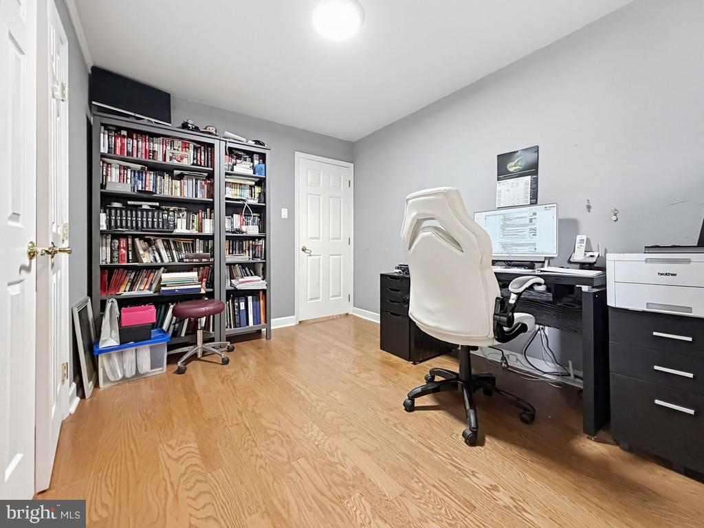 WARMINSTER HGTS - Residential