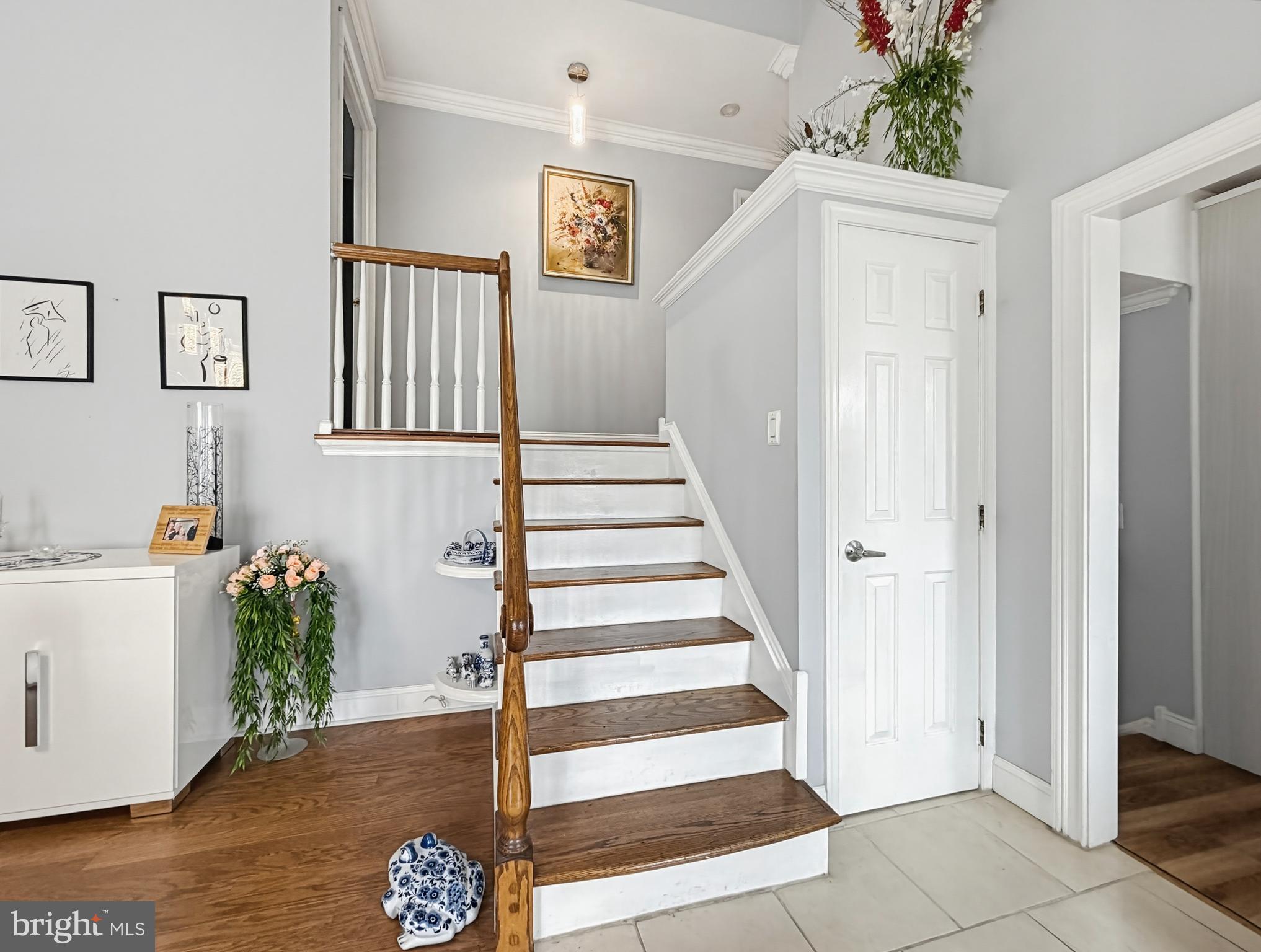 WARMINSTER HGTS - Residential