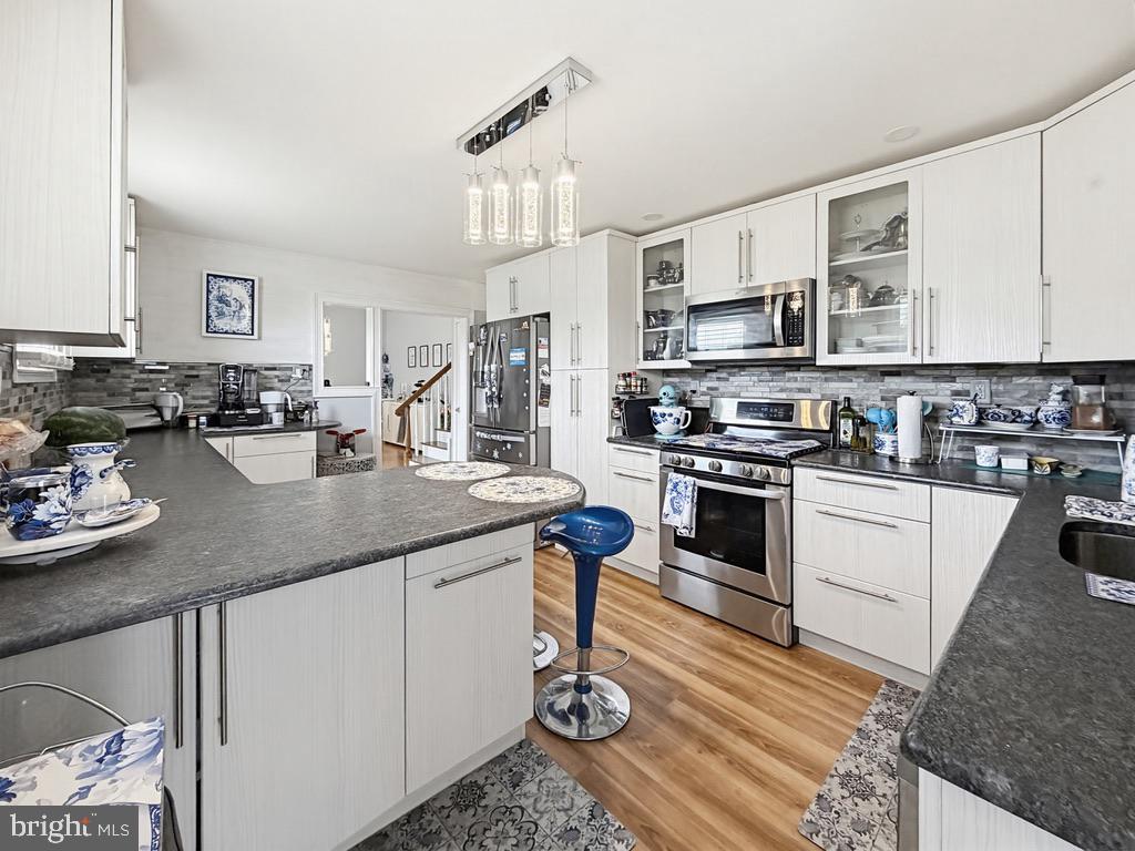 WARMINSTER HGTS - Residential