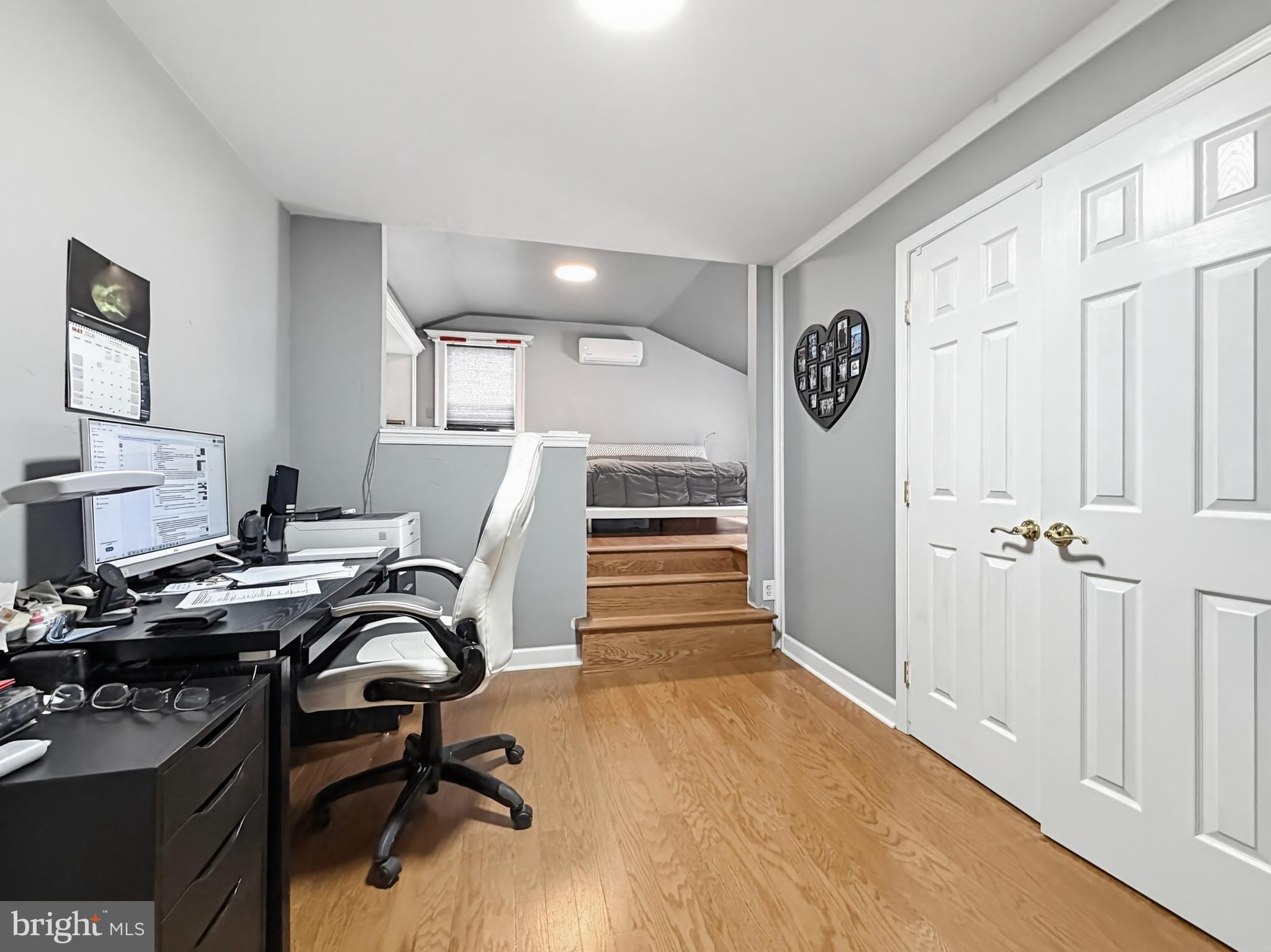 WARMINSTER HGTS - Residential