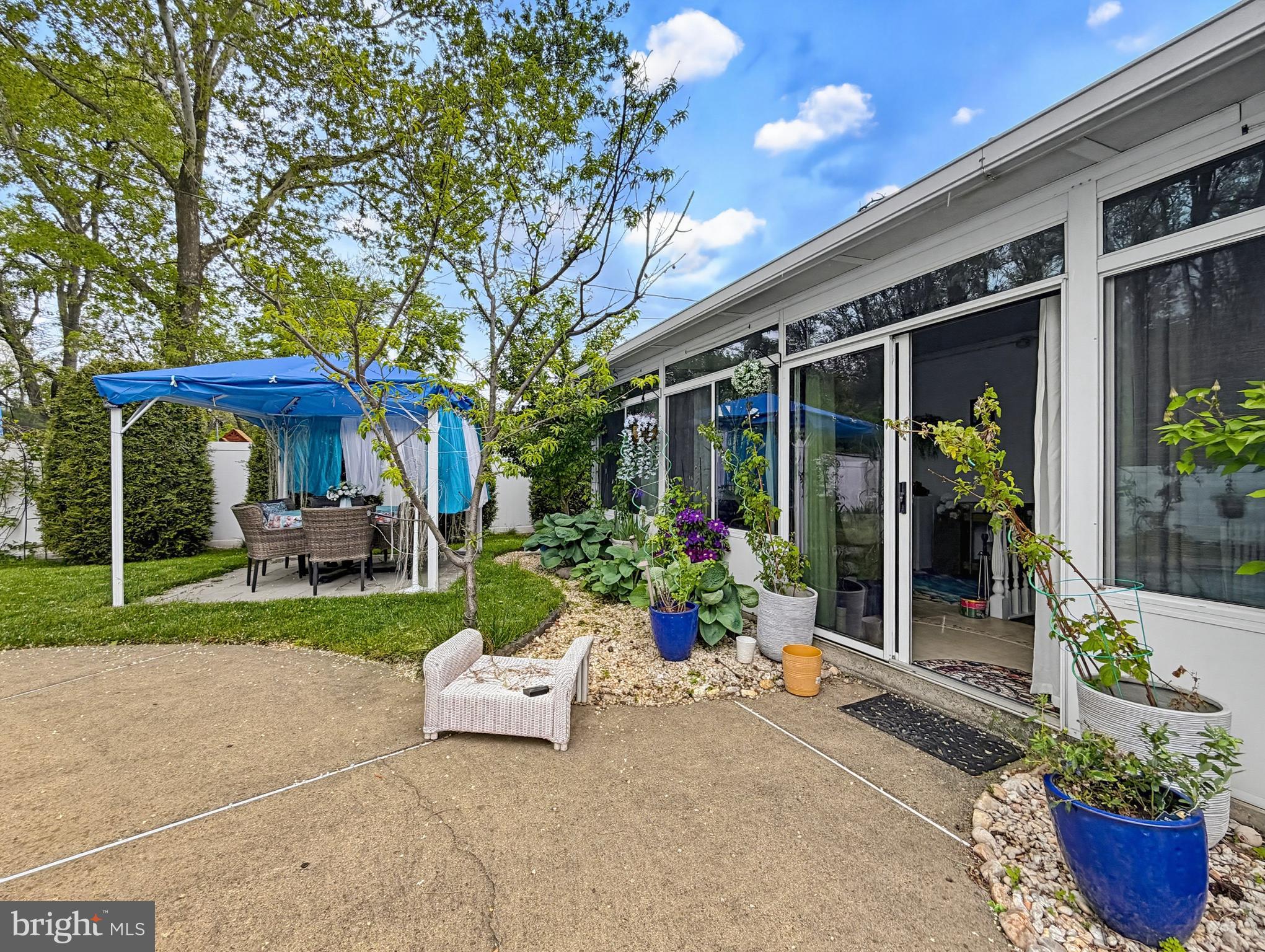 WARMINSTER HGTS - Residential