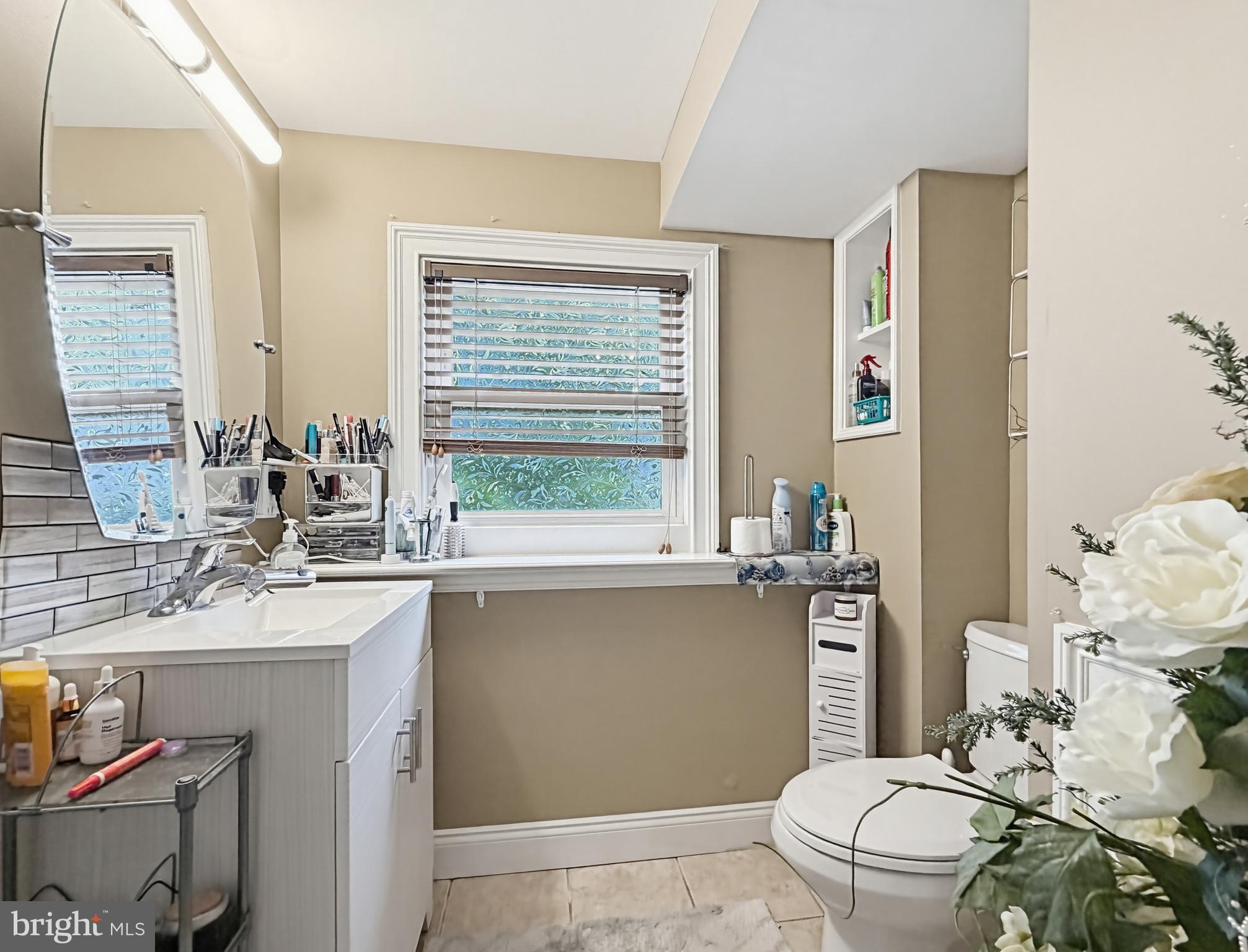 WARMINSTER HGTS - Residential